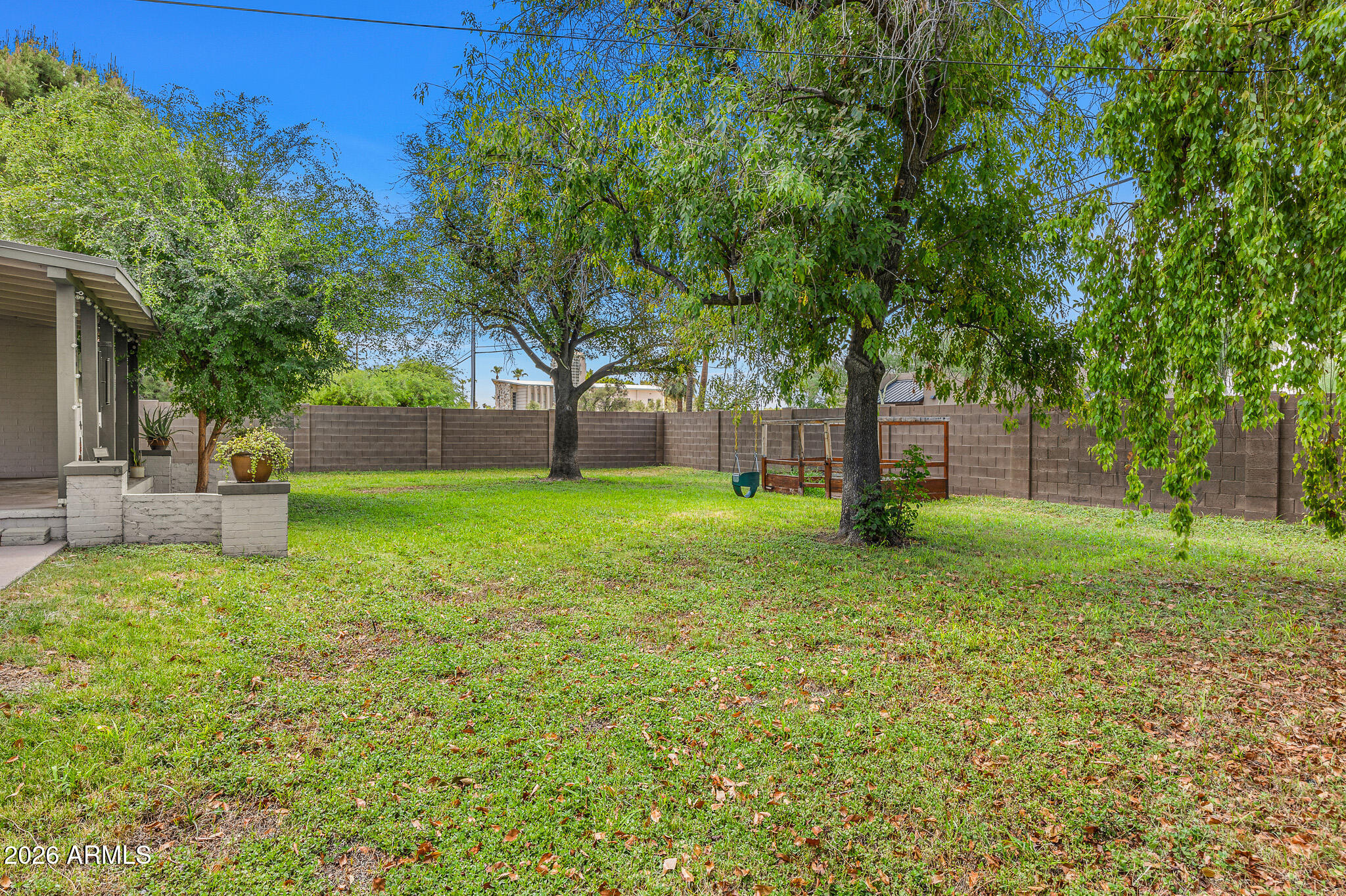 3205 E CLARENDON Avenue 13