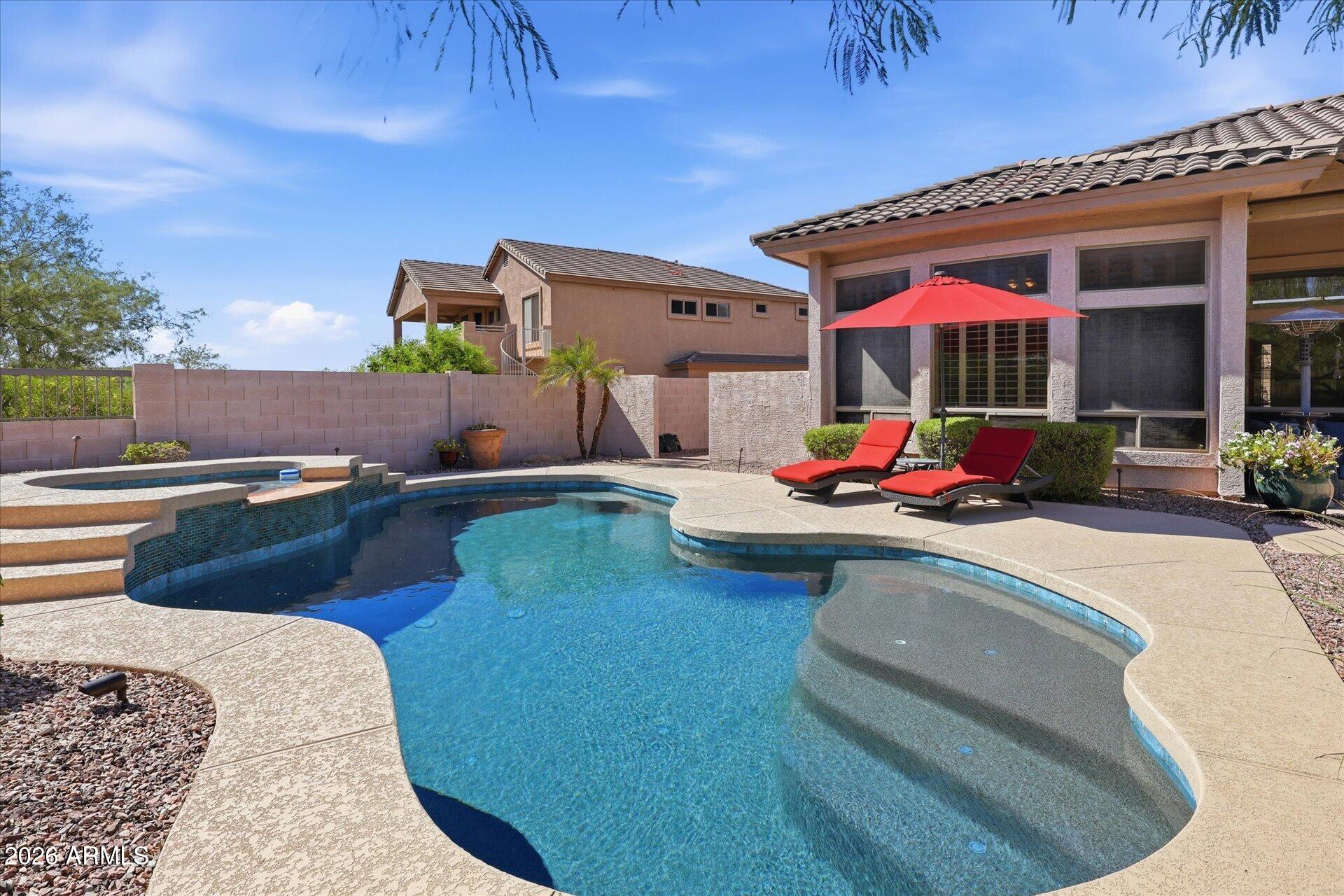 7963 E SUGARLOAF Circle