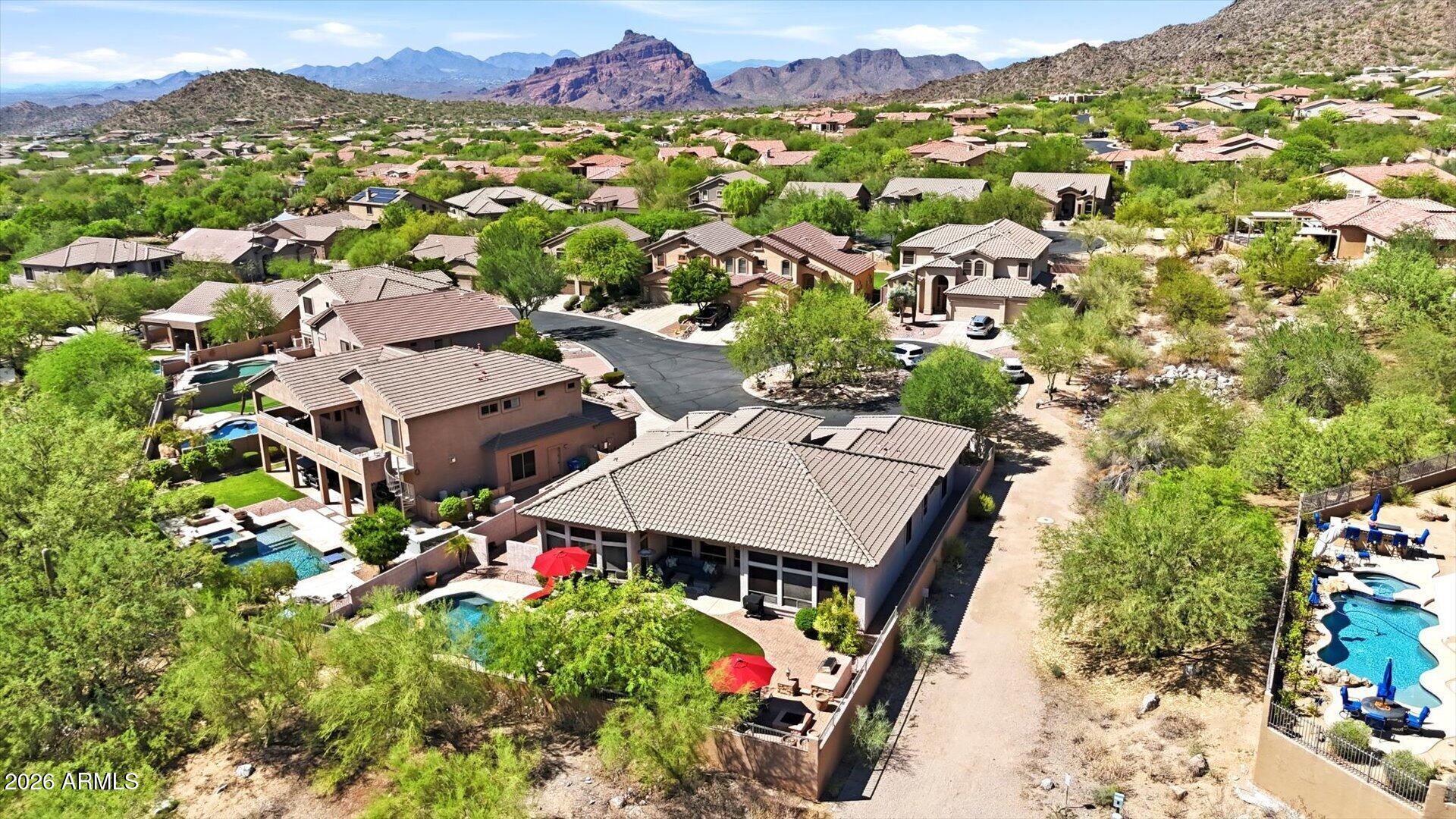 7963 E SUGARLOAF Circle
