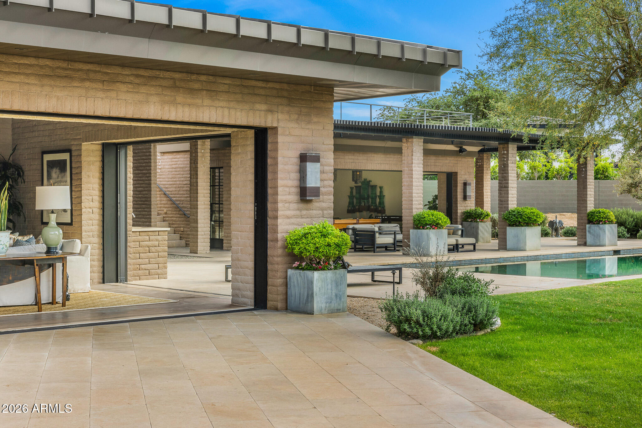 5721 N CASA BLANCA Drive