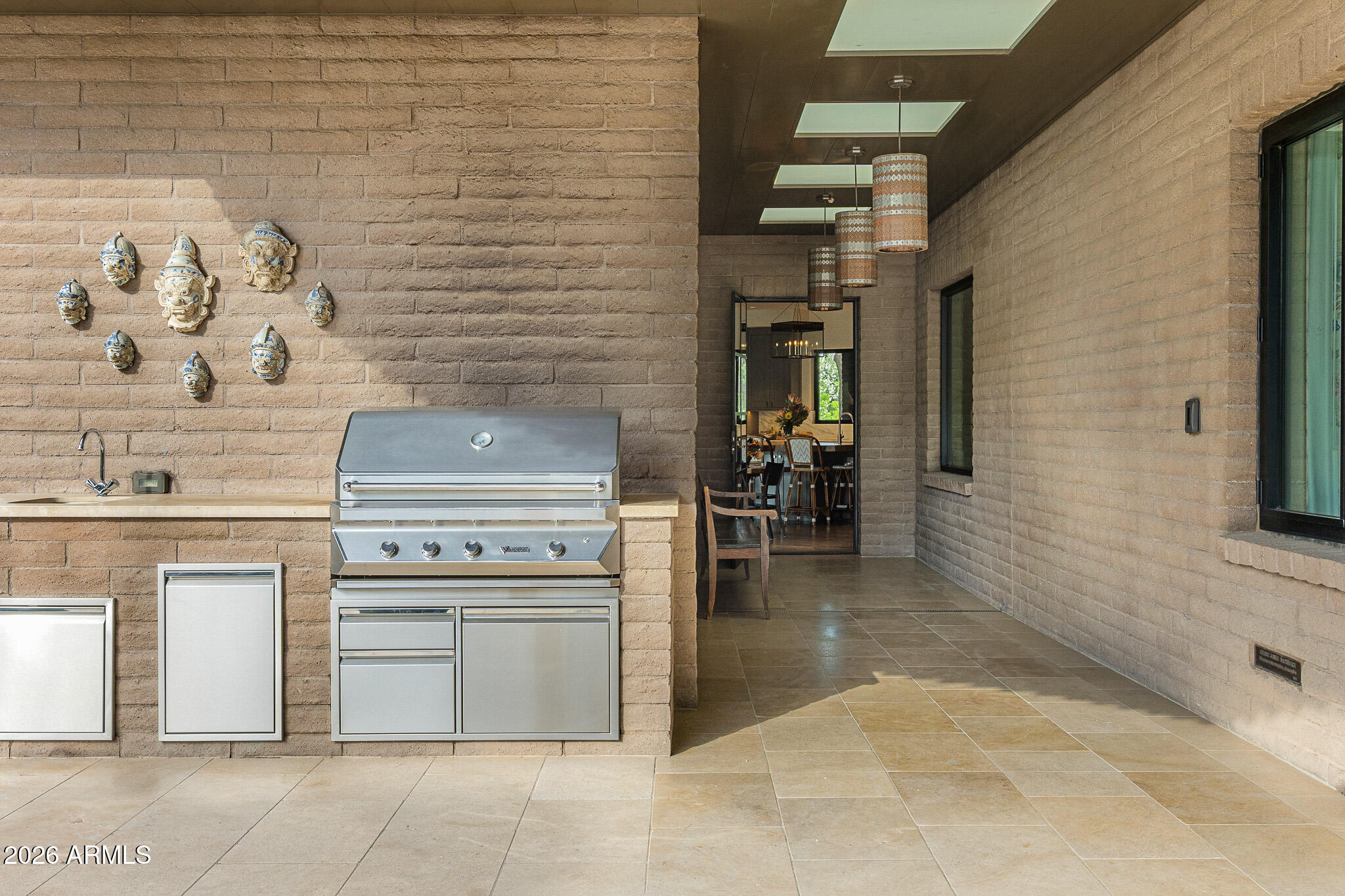 5721 N CASA BLANCA Drive