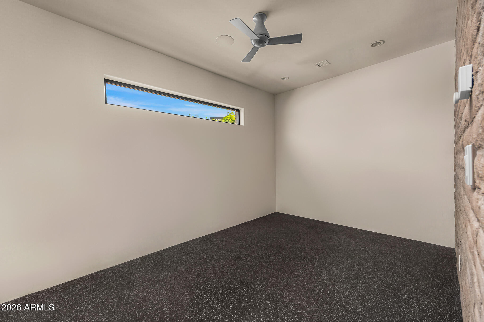 5721 N CASA BLANCA Drive