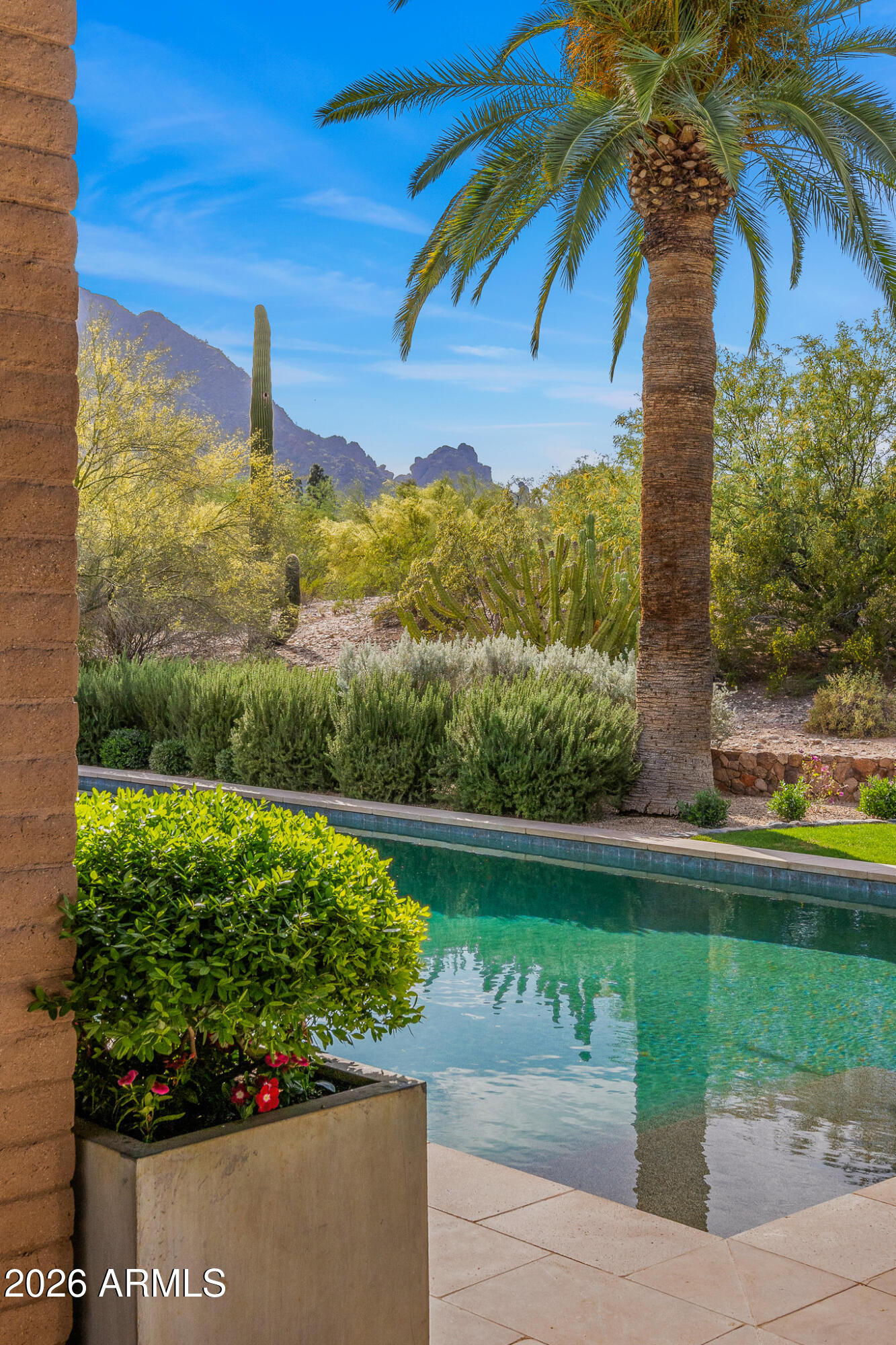 5721 N CASA BLANCA Drive