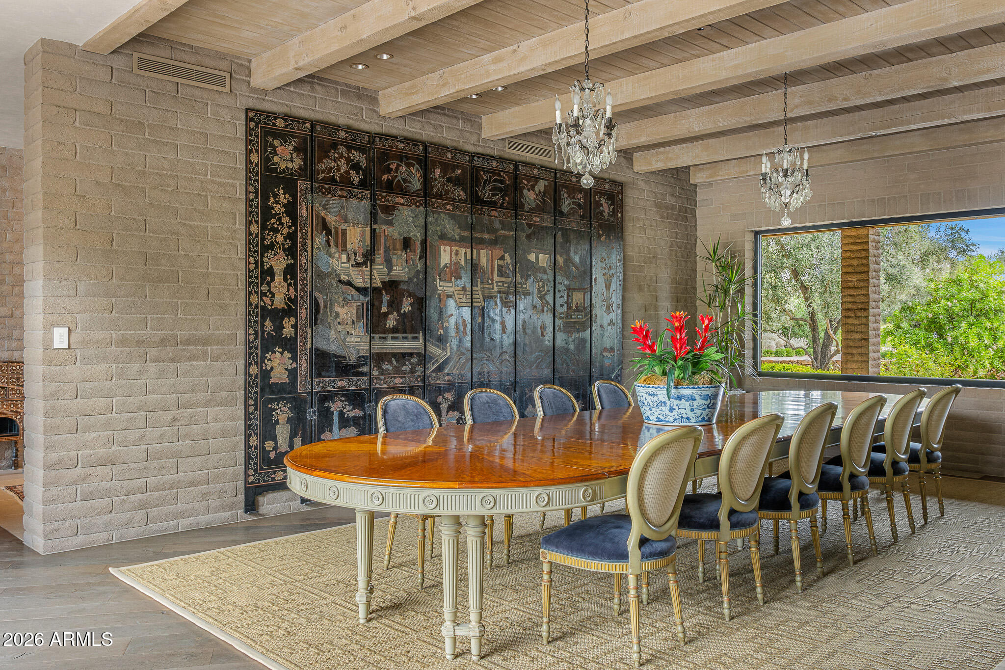 5721 N CASA BLANCA Drive