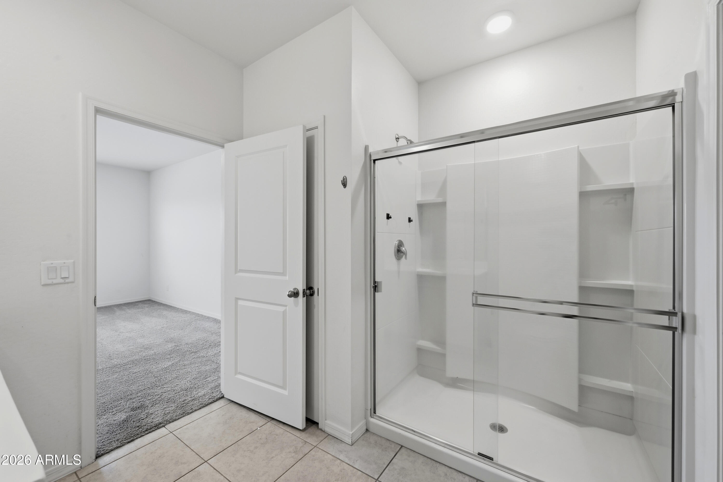 2022 E NEW BONNET Lane