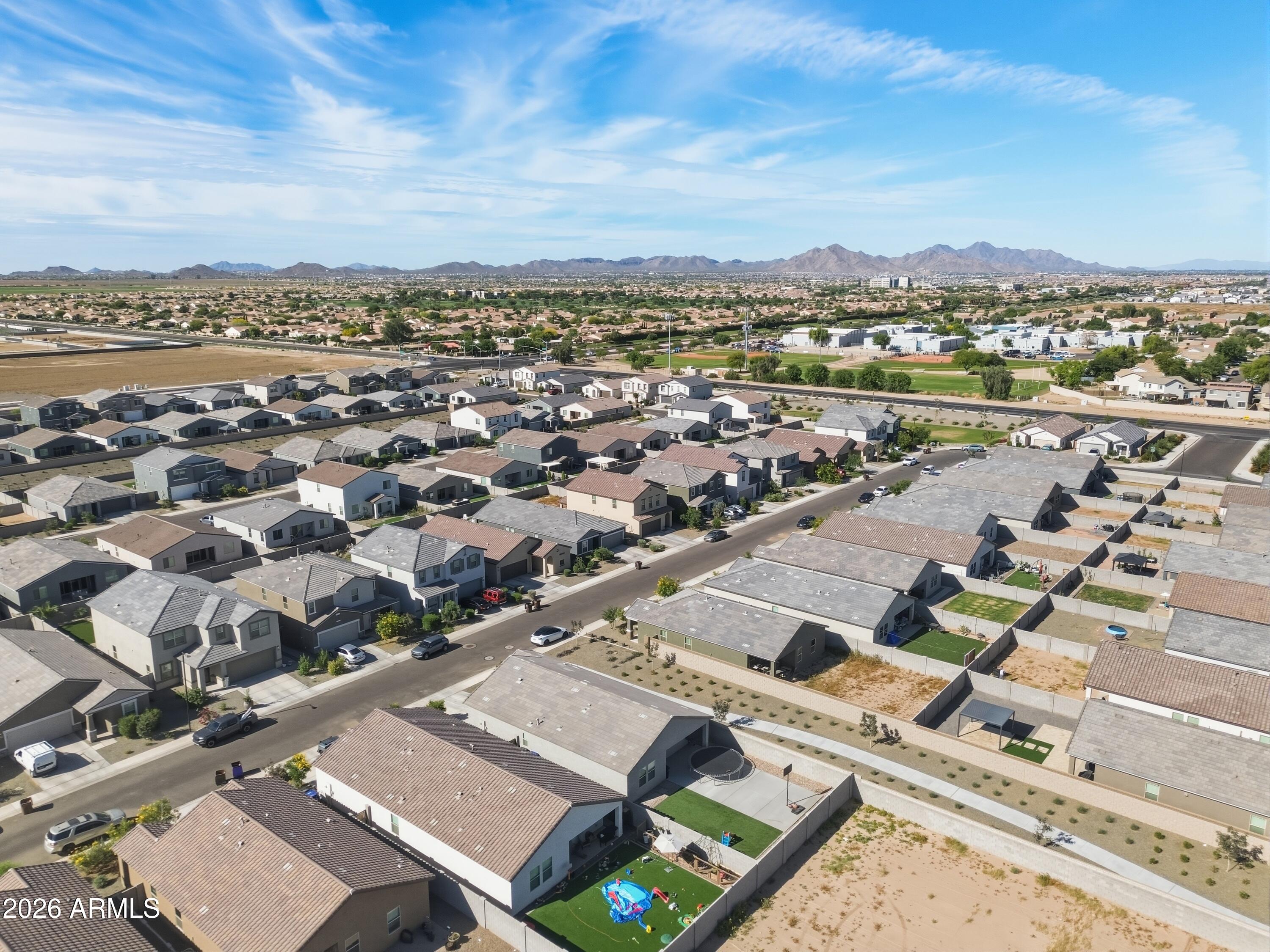 2022 E NEW BONNET Lane