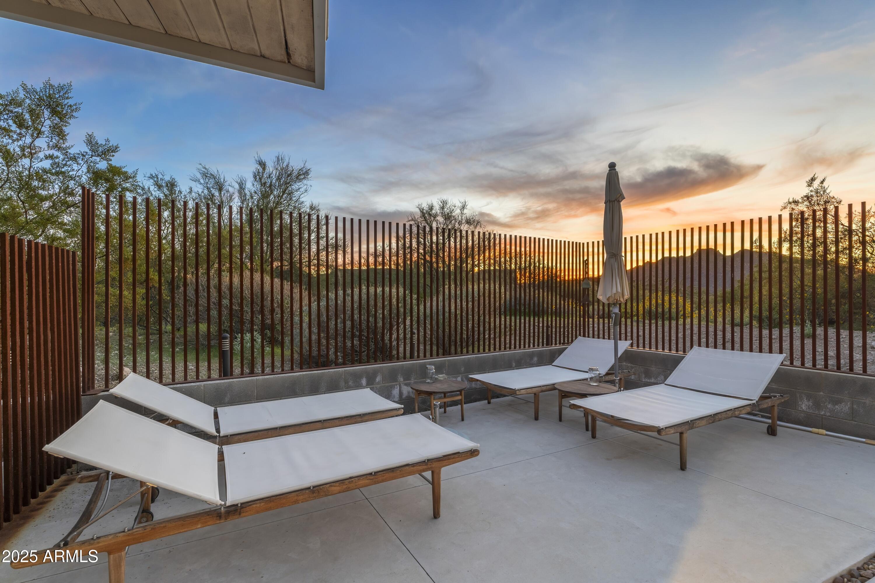7915 E PRIMROSE Path