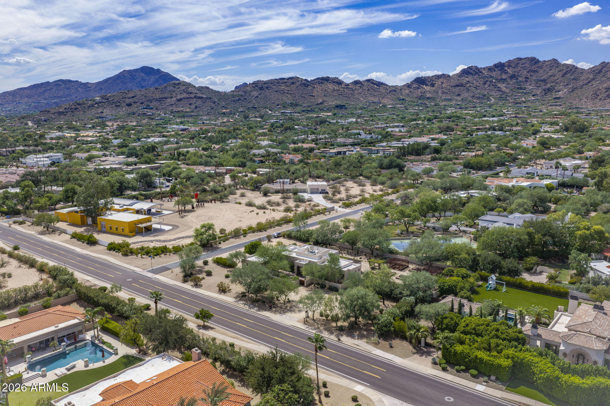 7702 N MOCKINGBIRD Lane