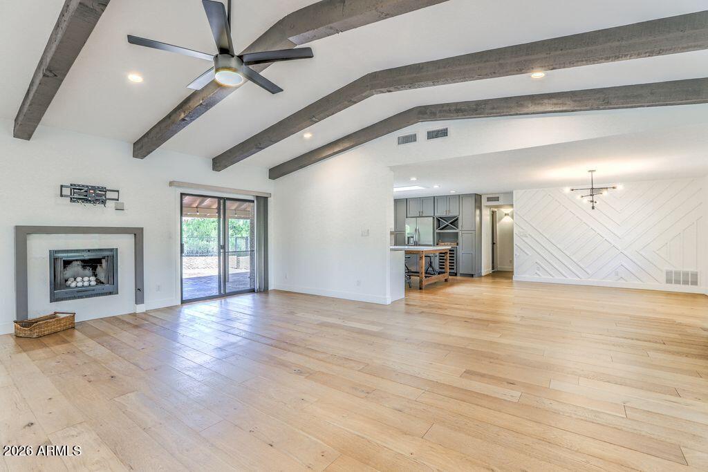 2044 E SMOKETREE Drive