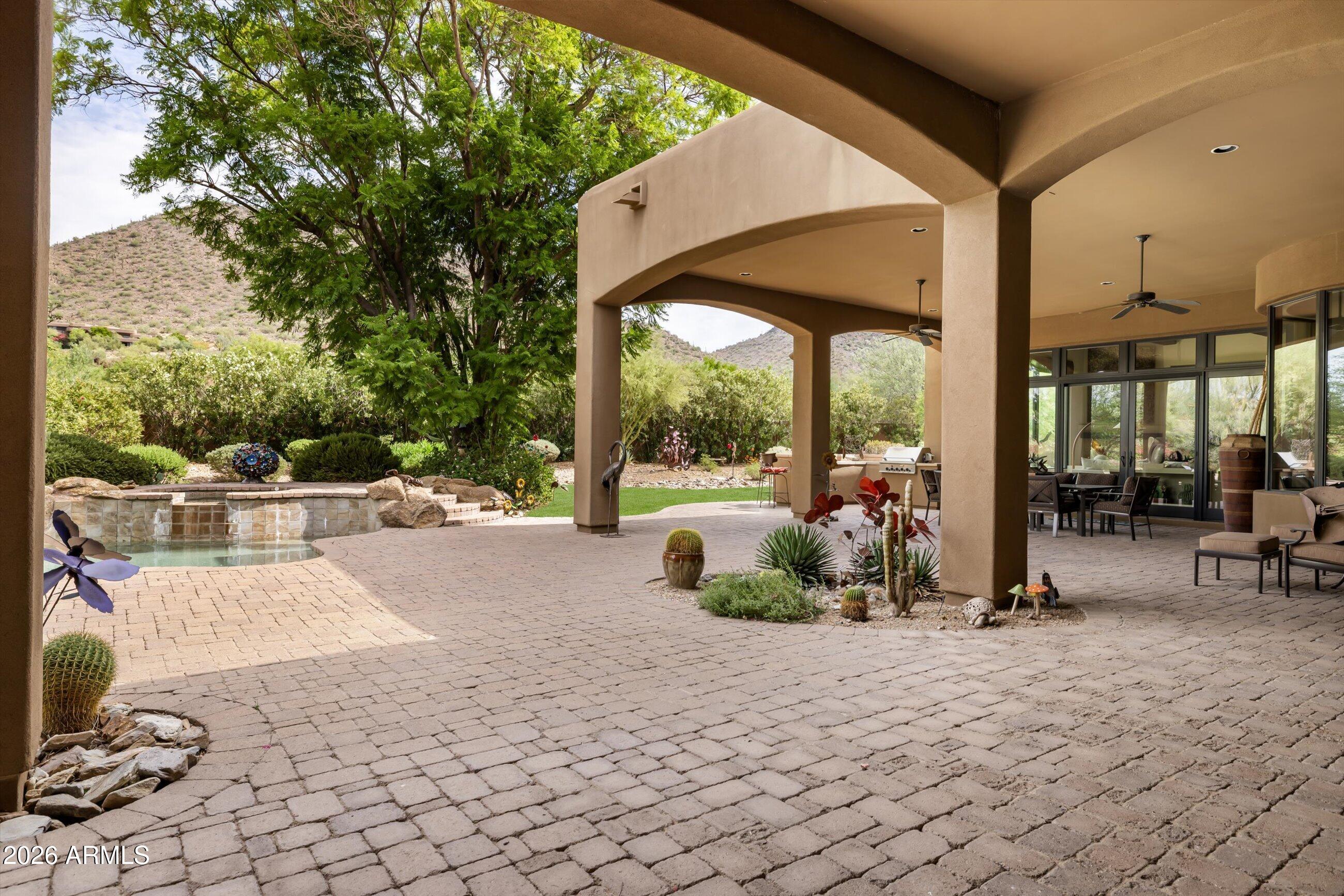 10304 E FOOTHILLS Drive