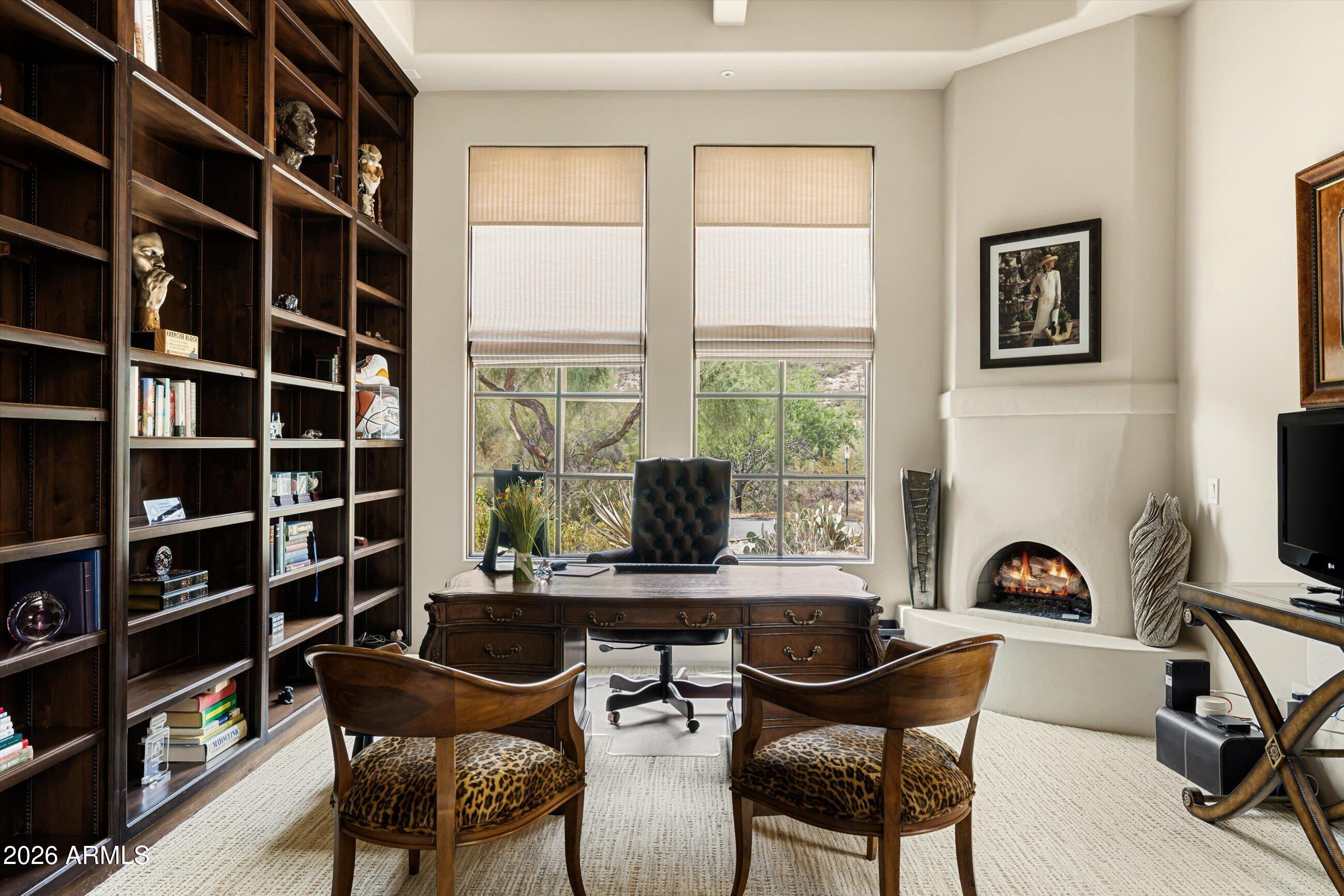 10304 E FOOTHILLS Drive