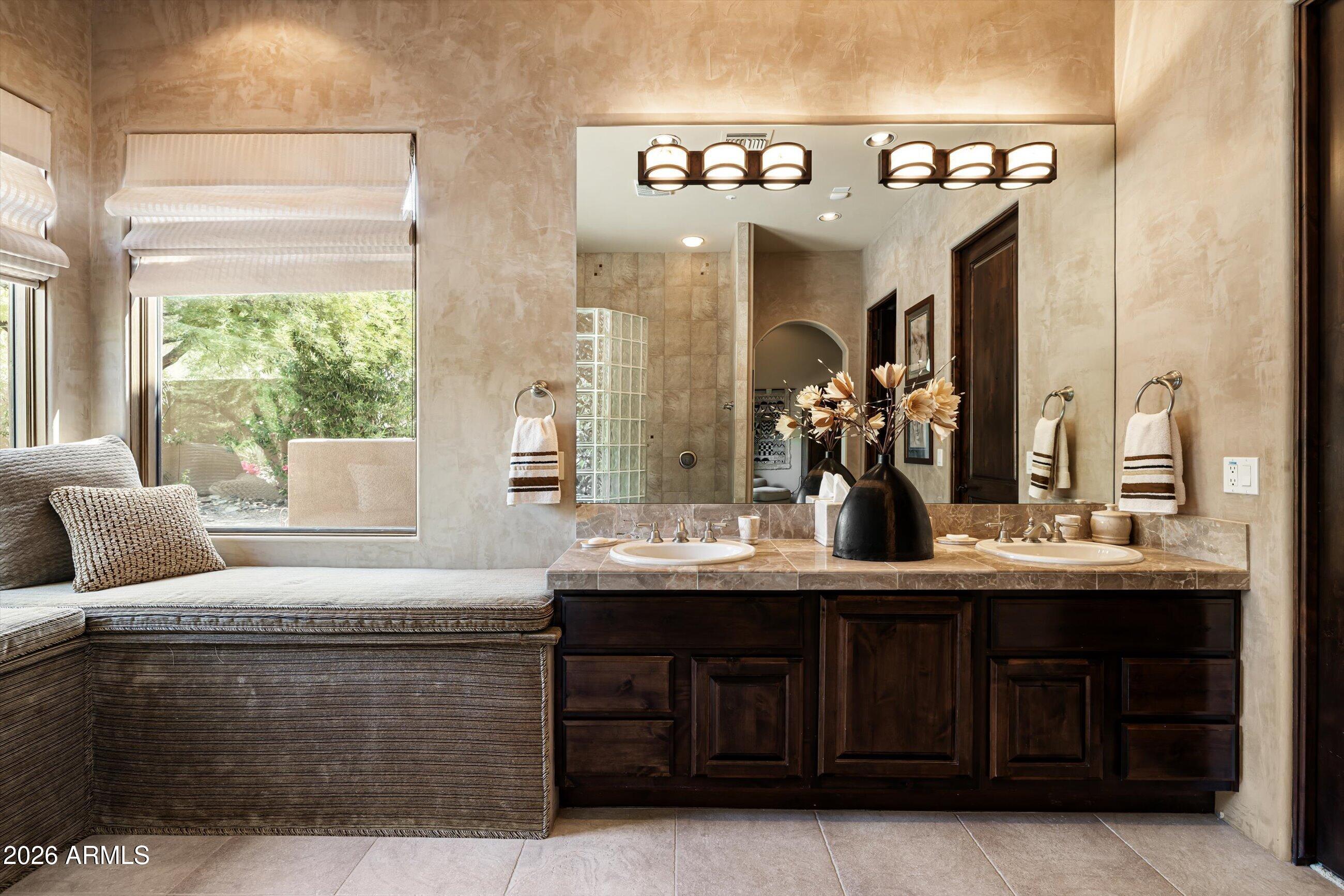 10304 E FOOTHILLS Drive
