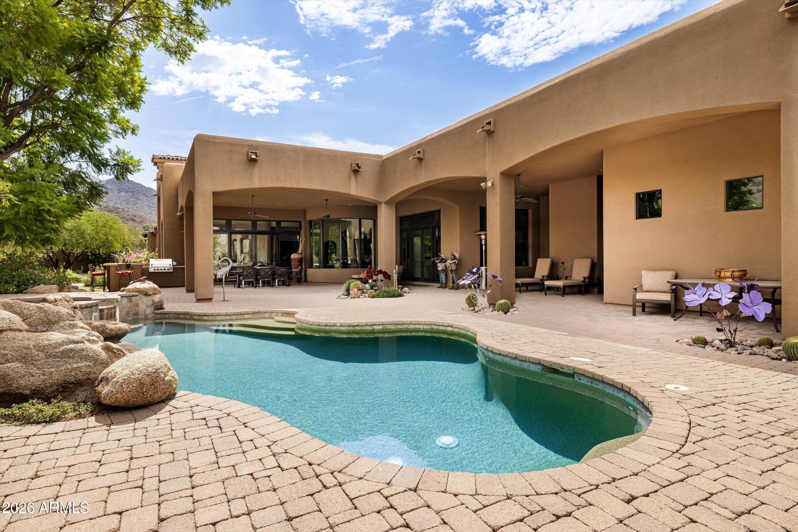 10304 E FOOTHILLS Drive