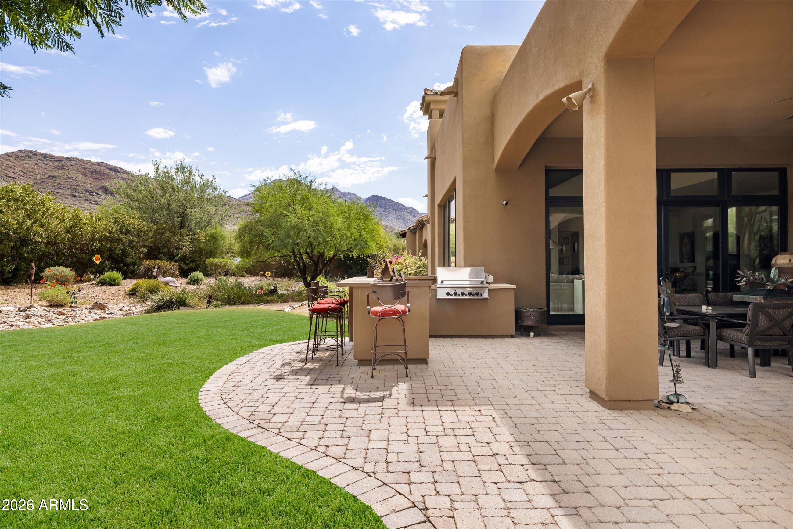 10304 E FOOTHILLS Drive