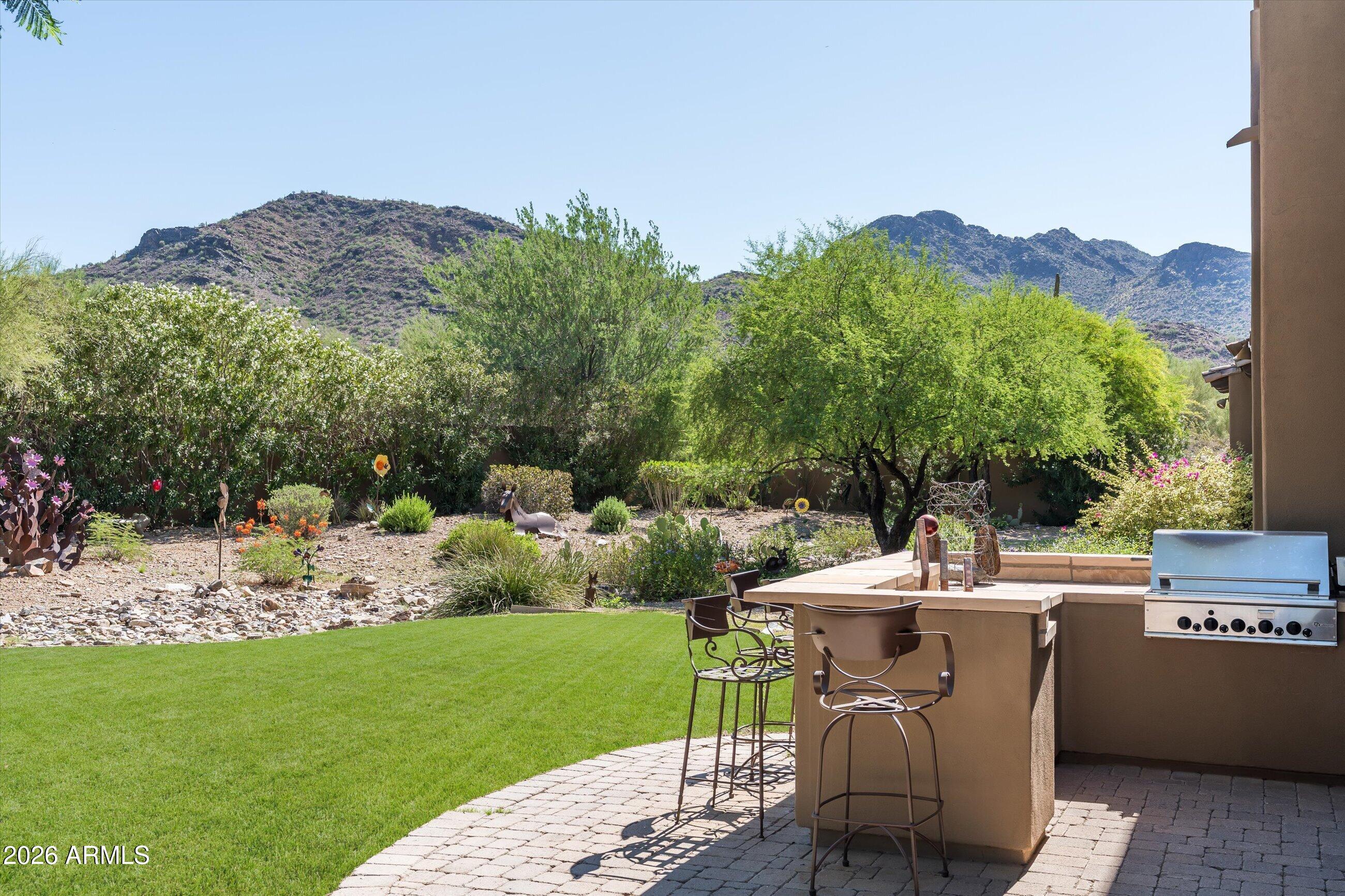 10304 E FOOTHILLS Drive