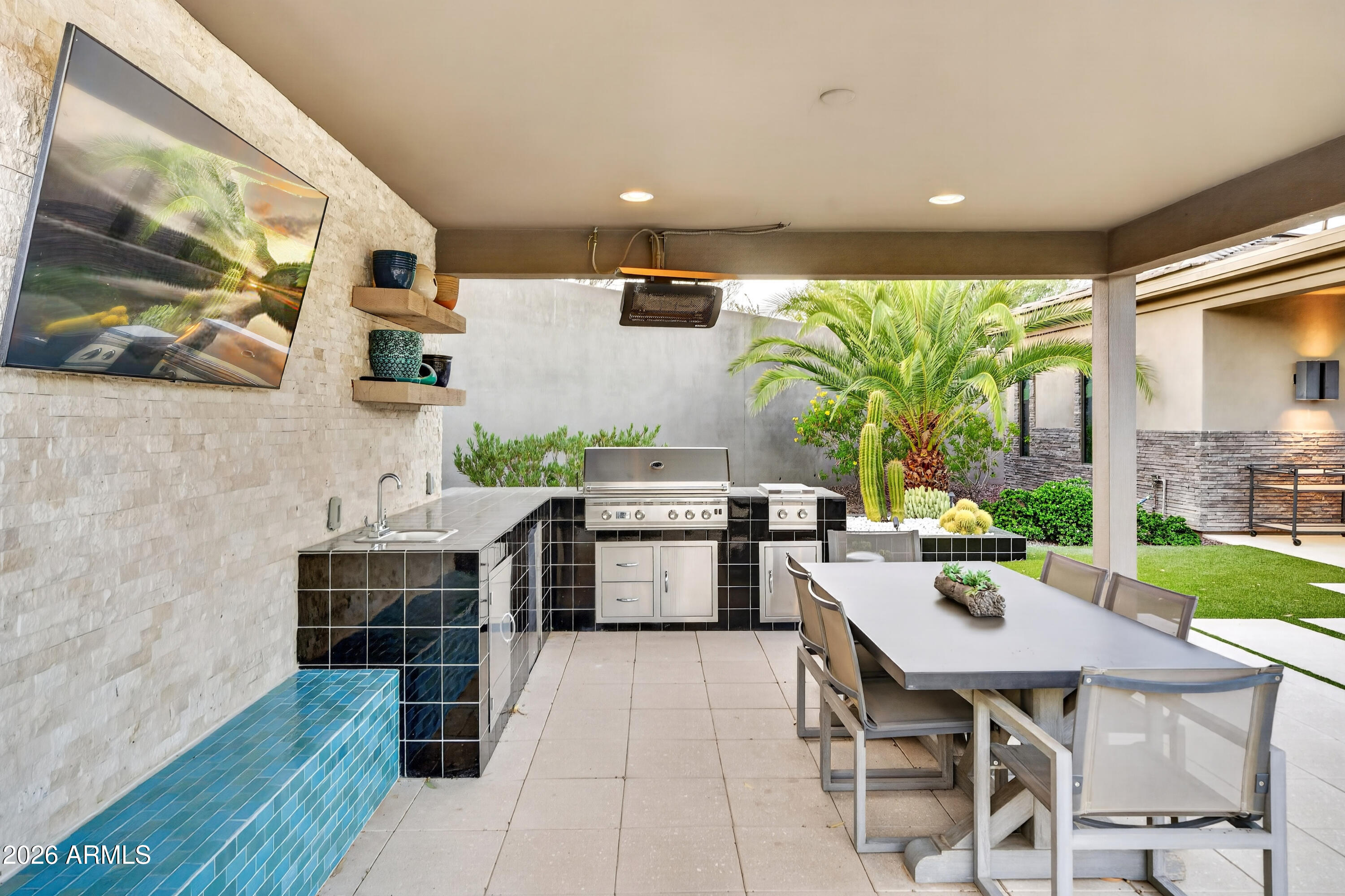 11605 E DESERT HOLLY Drive