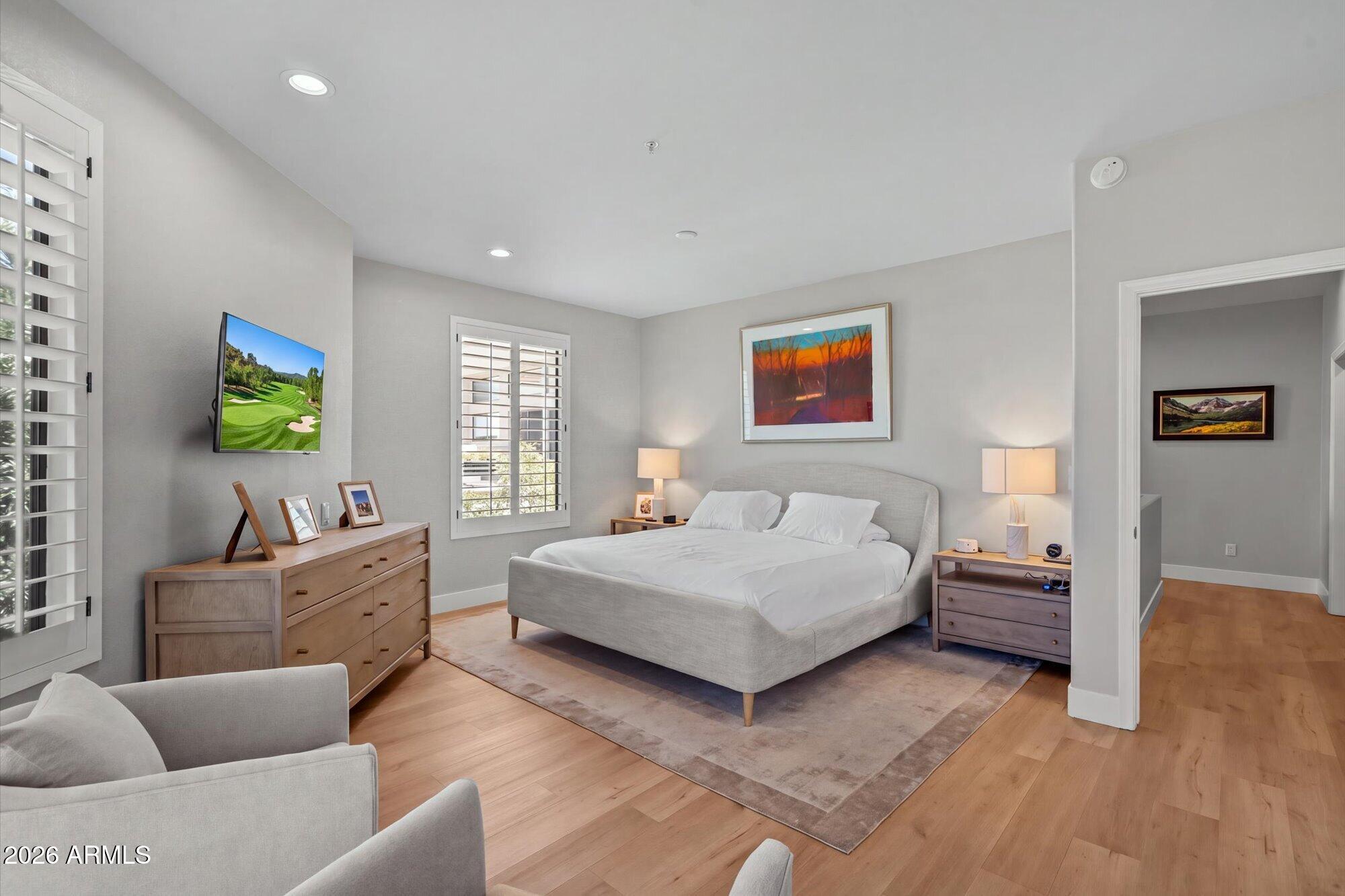 8989 N GAINEY CENTER Drive 104