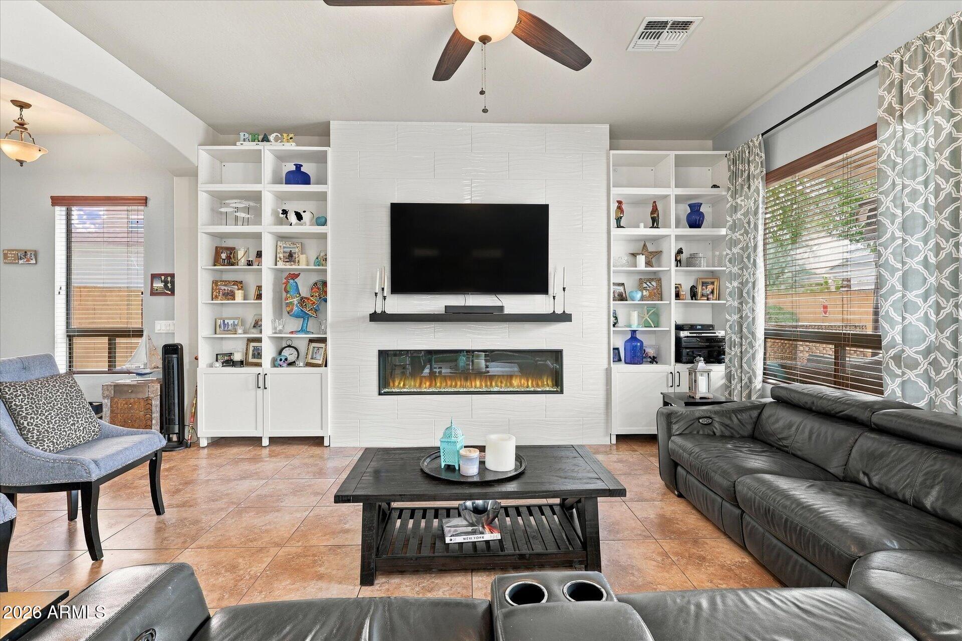 1629 N LUTHER
