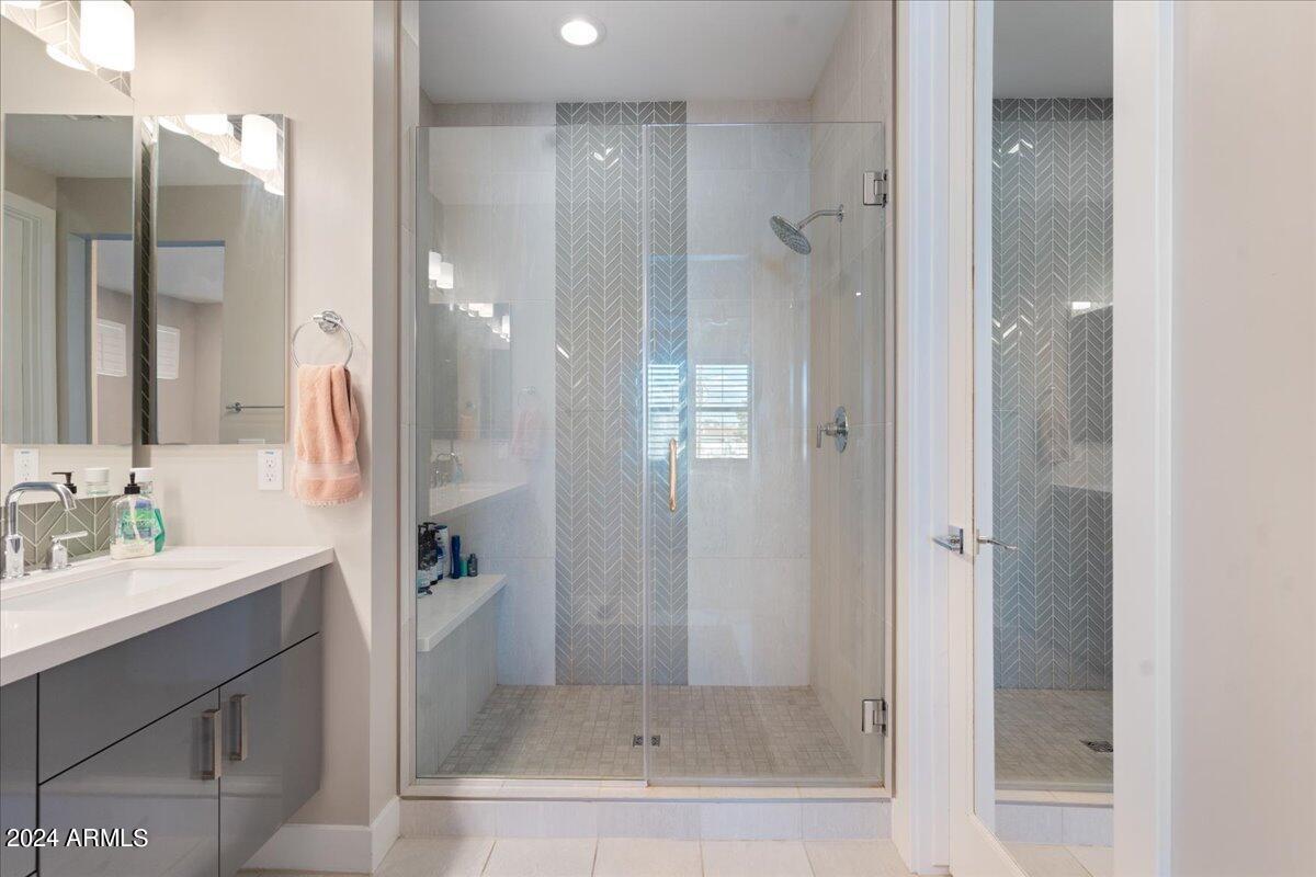 8340 E McDonald Drive Unit 1006