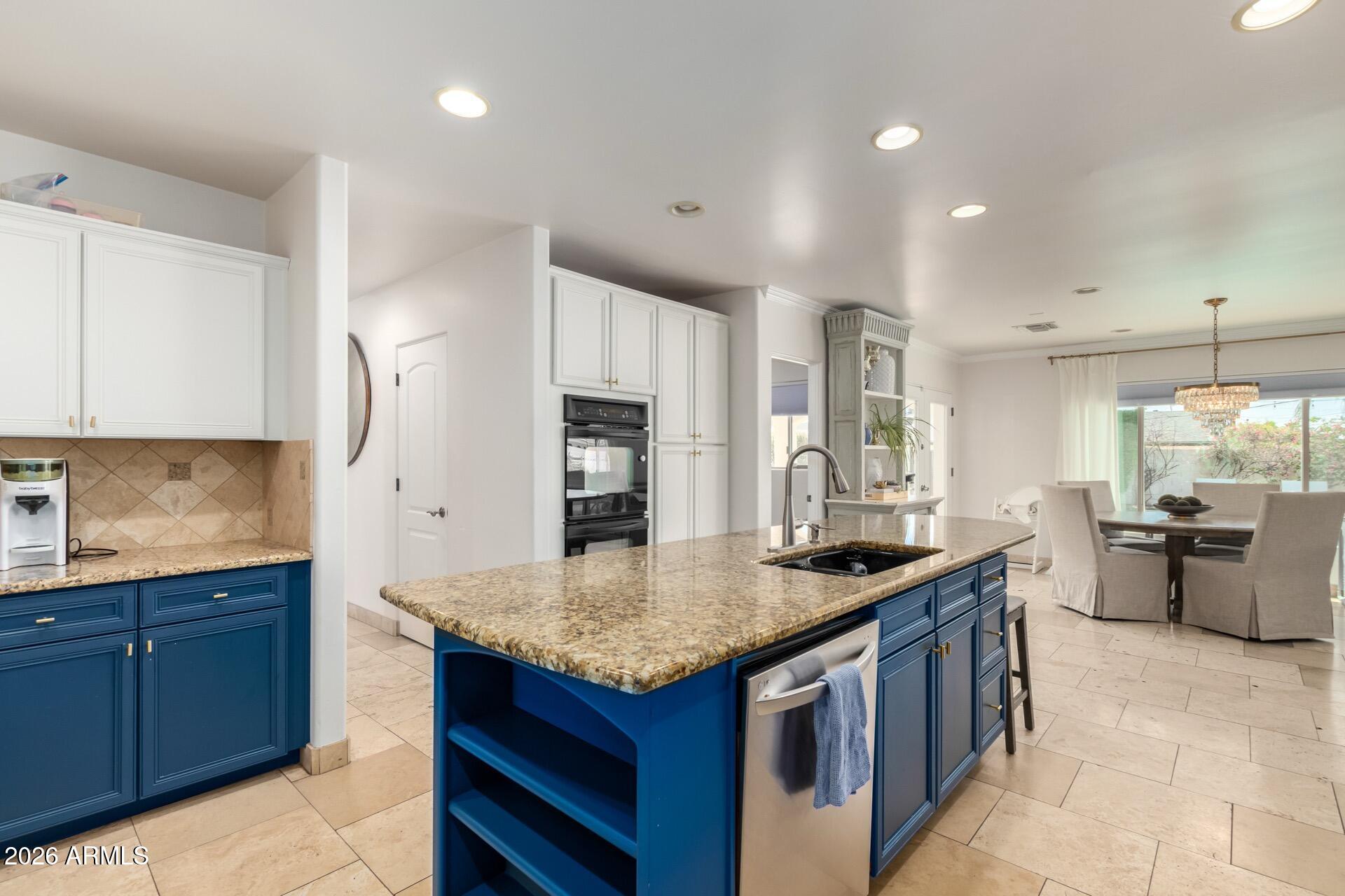 5555 E MONTEROSA Street
