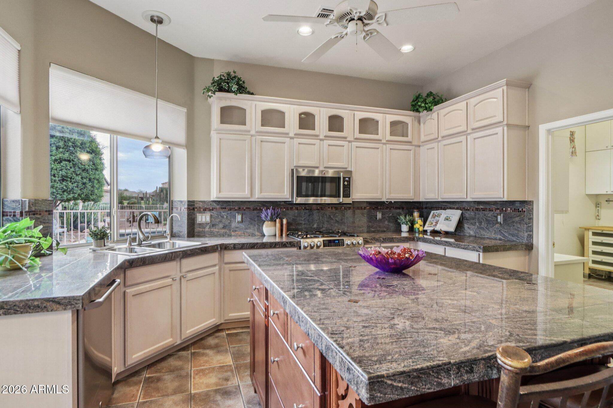5727 S GOLDEN BARREL Court