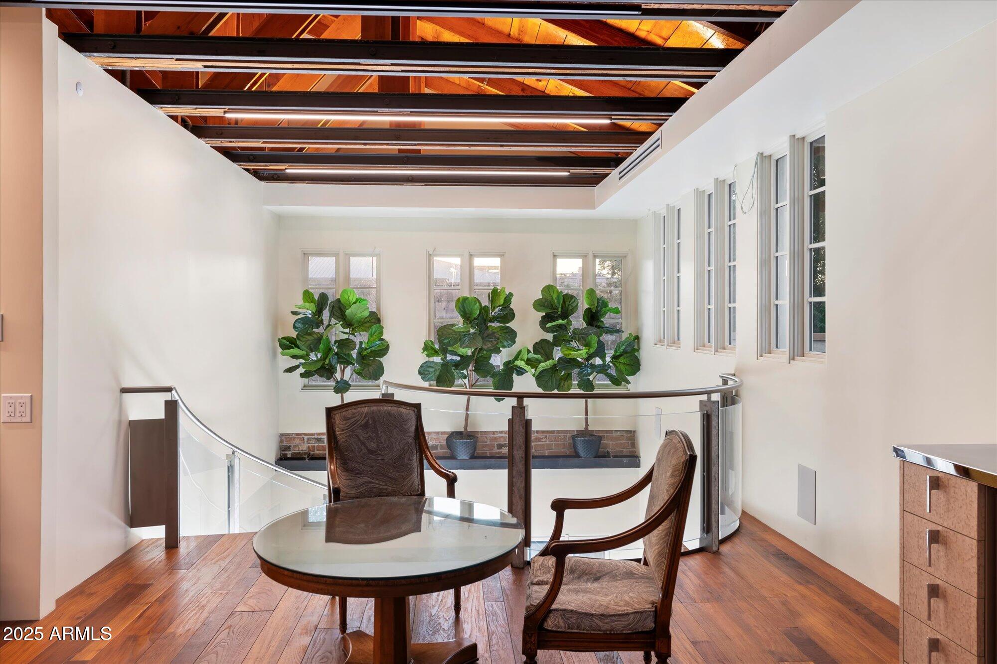341 E MONTE VISTA Road