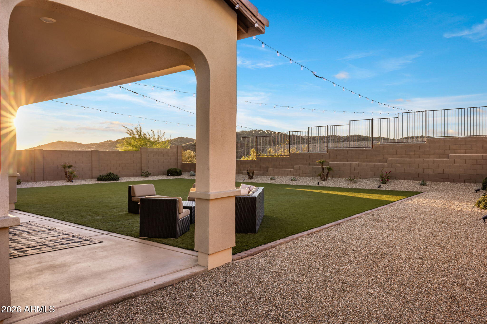 1838 E VILLA LINDA Drive