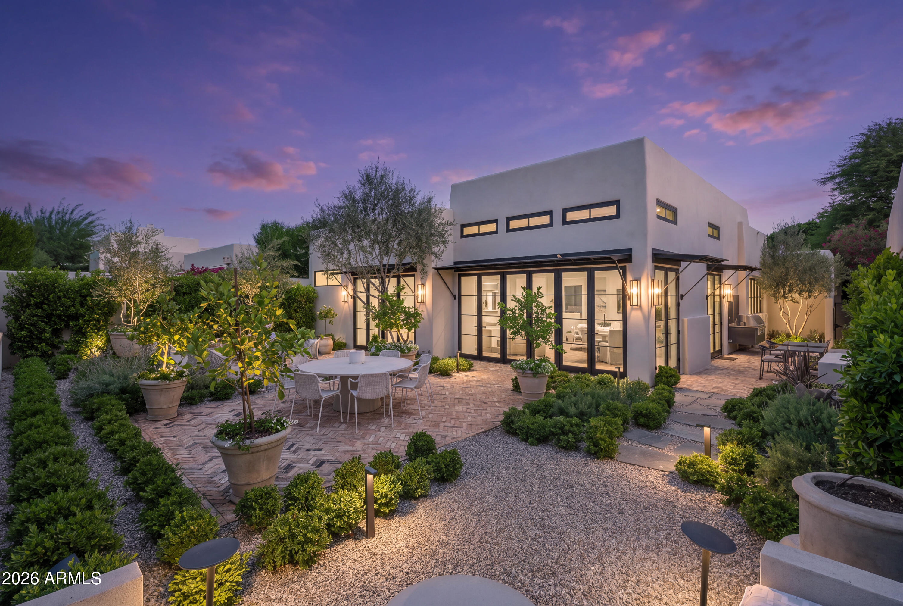 5101 N CASA BLANCA Drive 305
