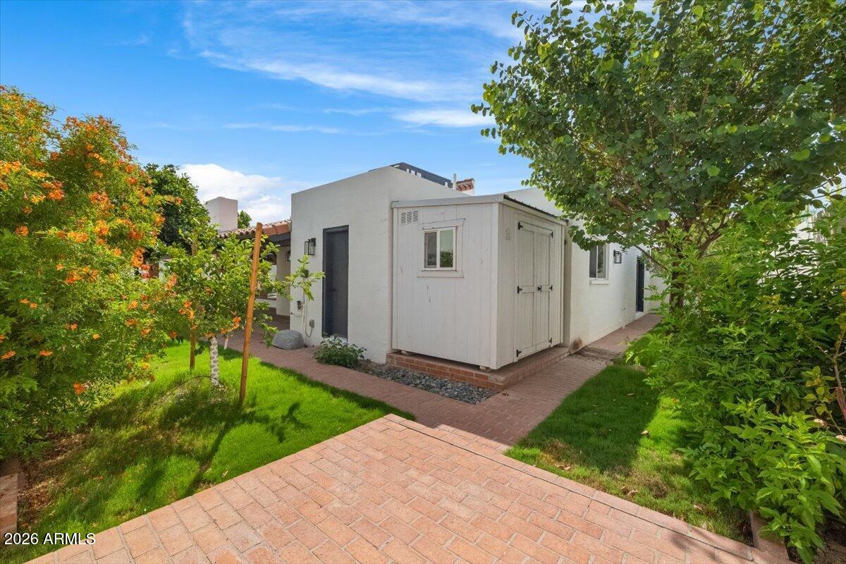 2018 E BALBOA Drive