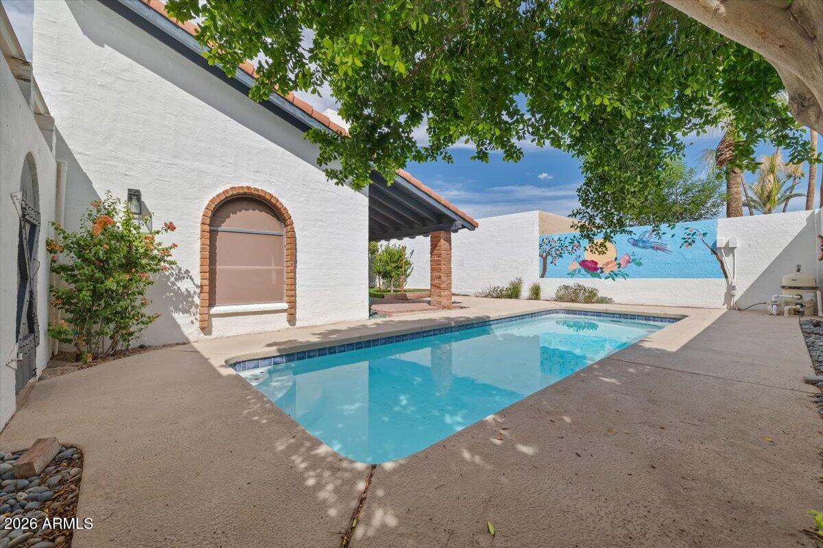 2018 E BALBOA Drive