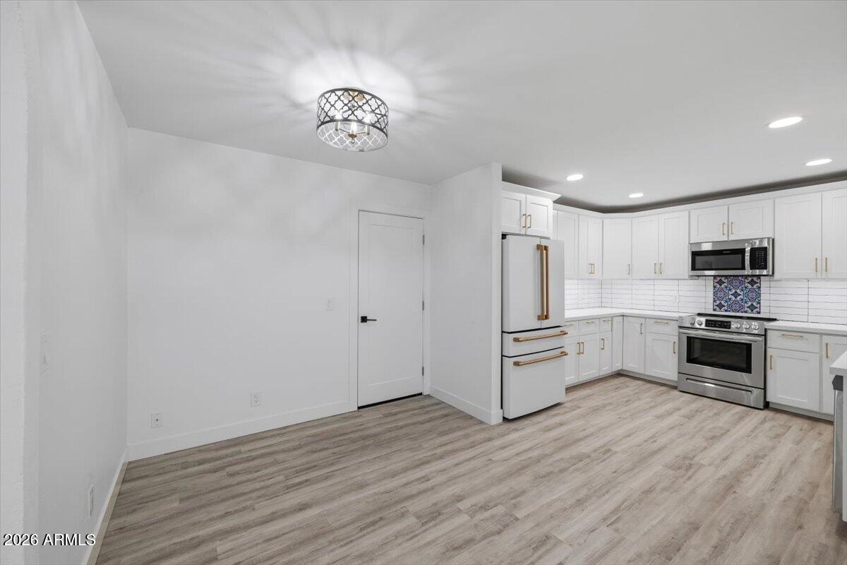 2018 E BALBOA Drive