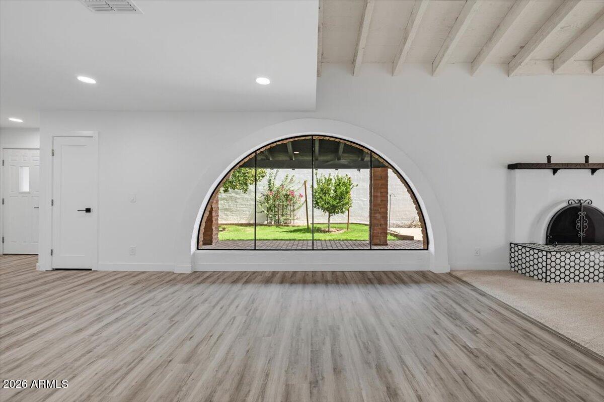 2018 E BALBOA Drive