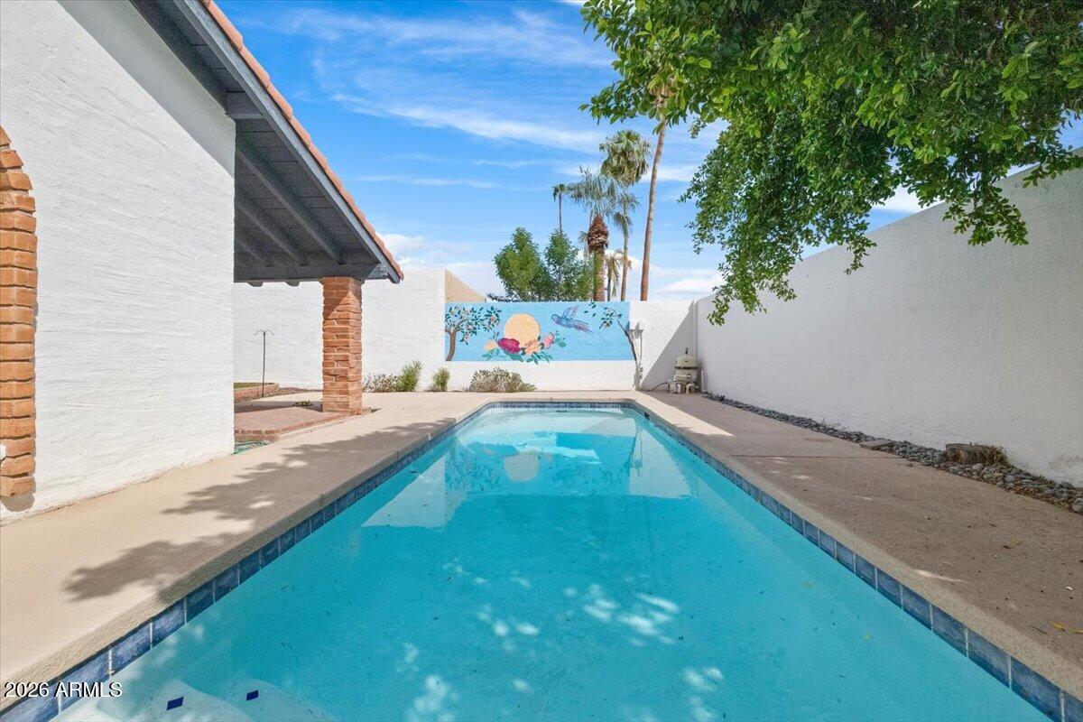 2018 E BALBOA Drive