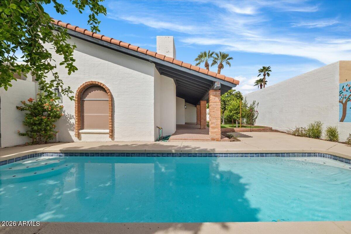 2018 E BALBOA Drive