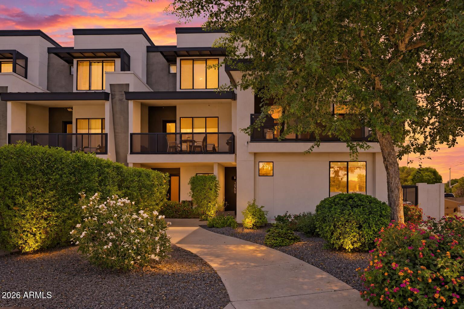 6937 E 6TH Street 1005