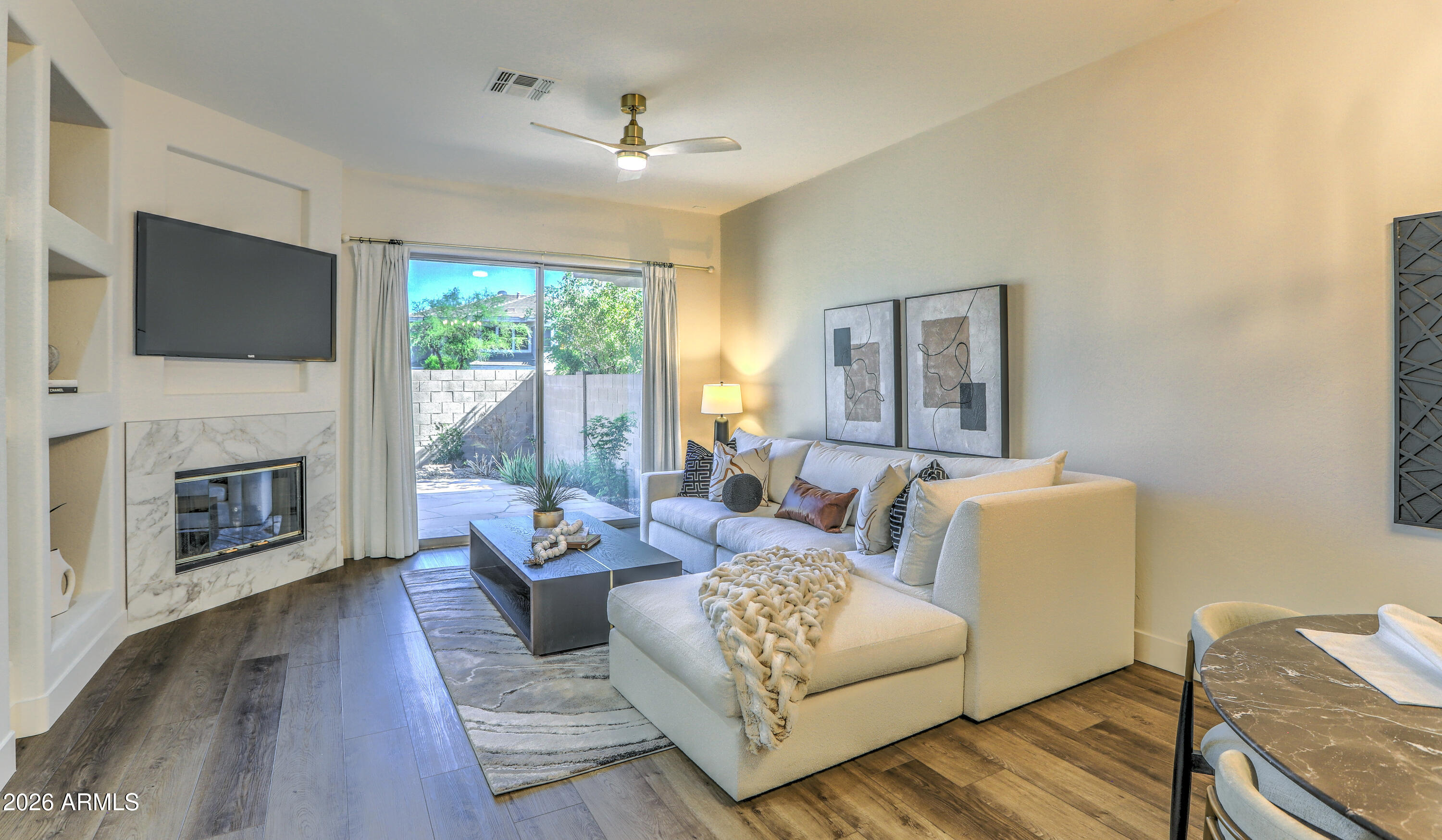 15240 N CLUBGATE Drive 111