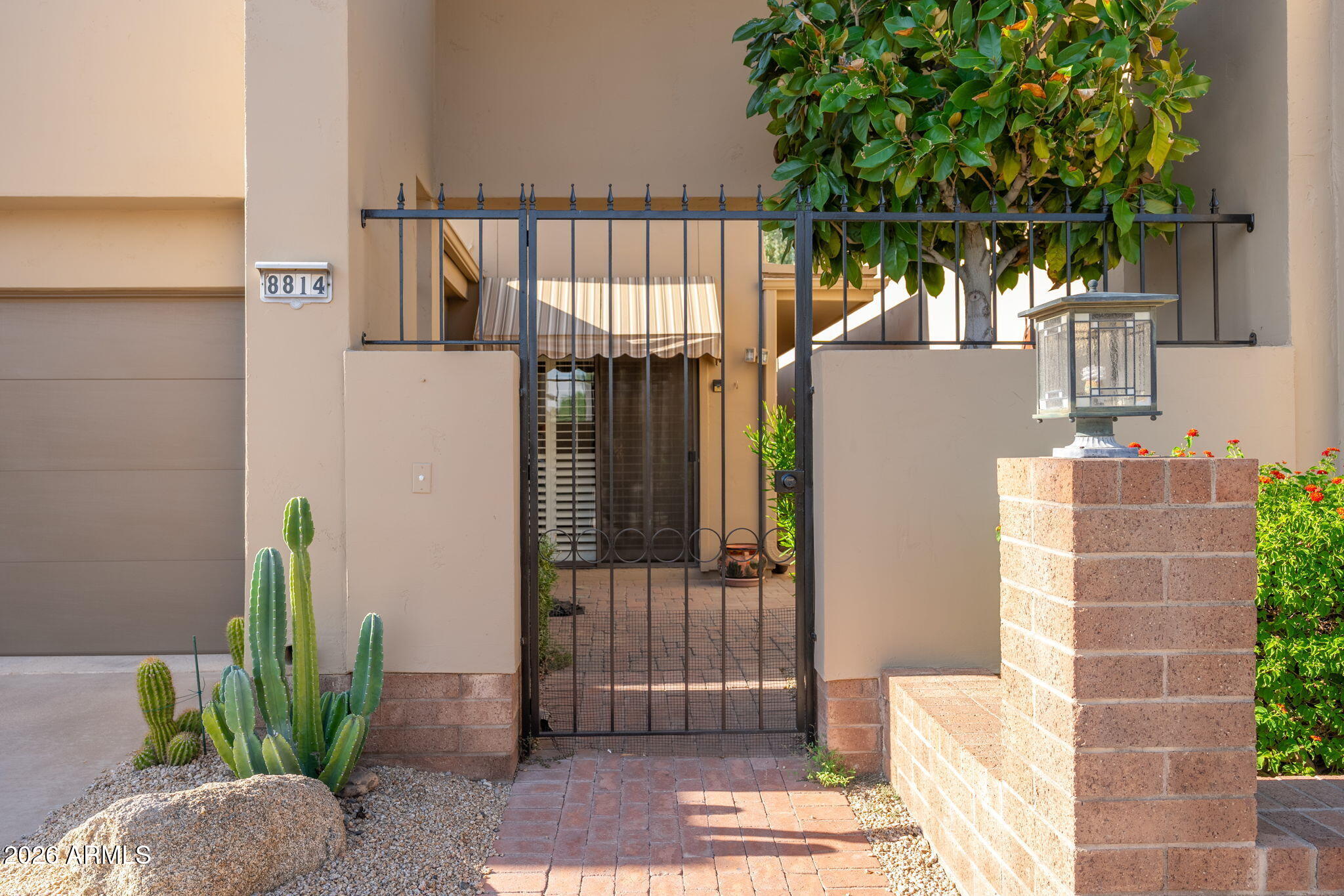 8814 E SAN RAFAEL Drive