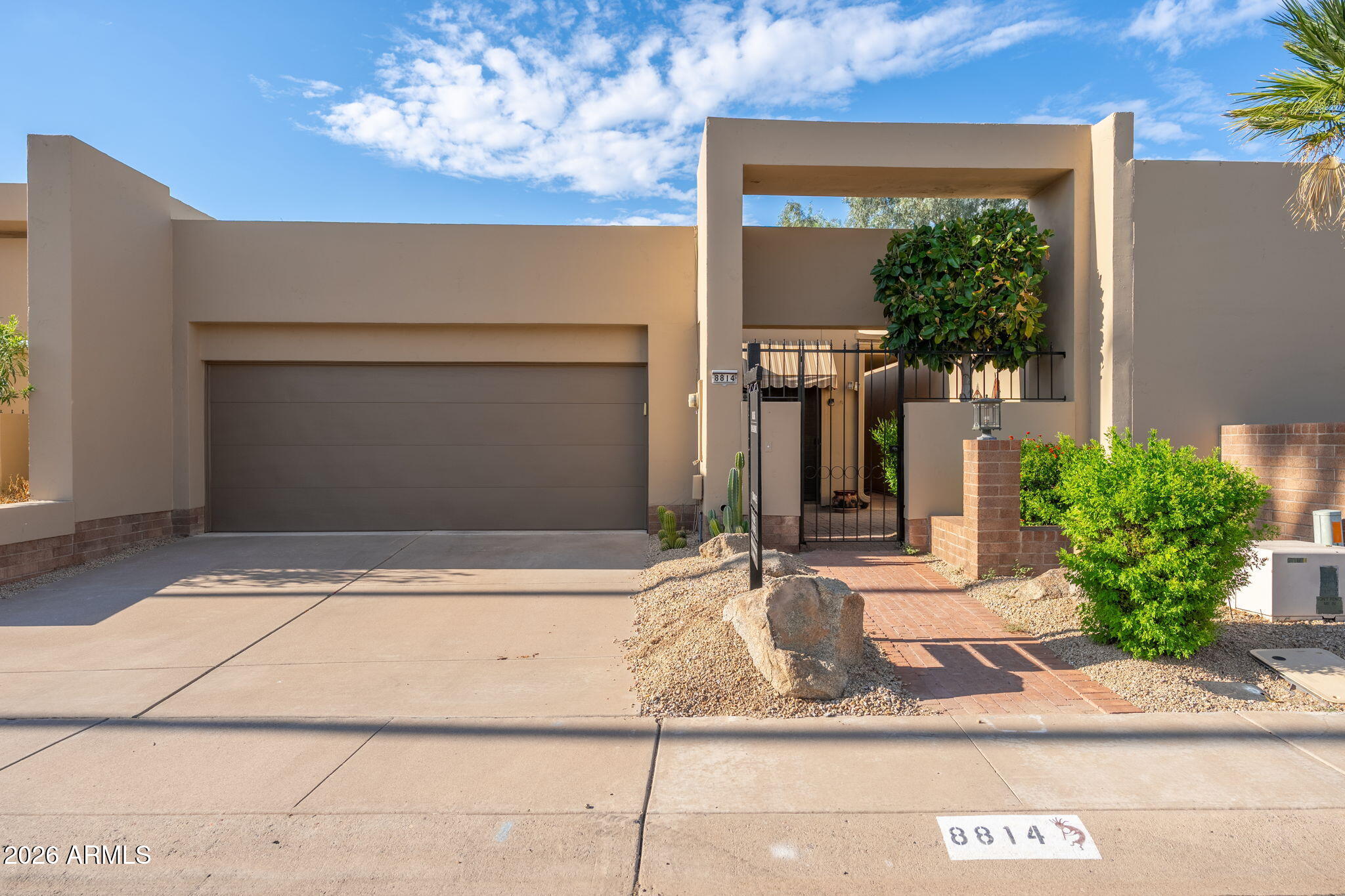 8814 E SAN RAFAEL Drive