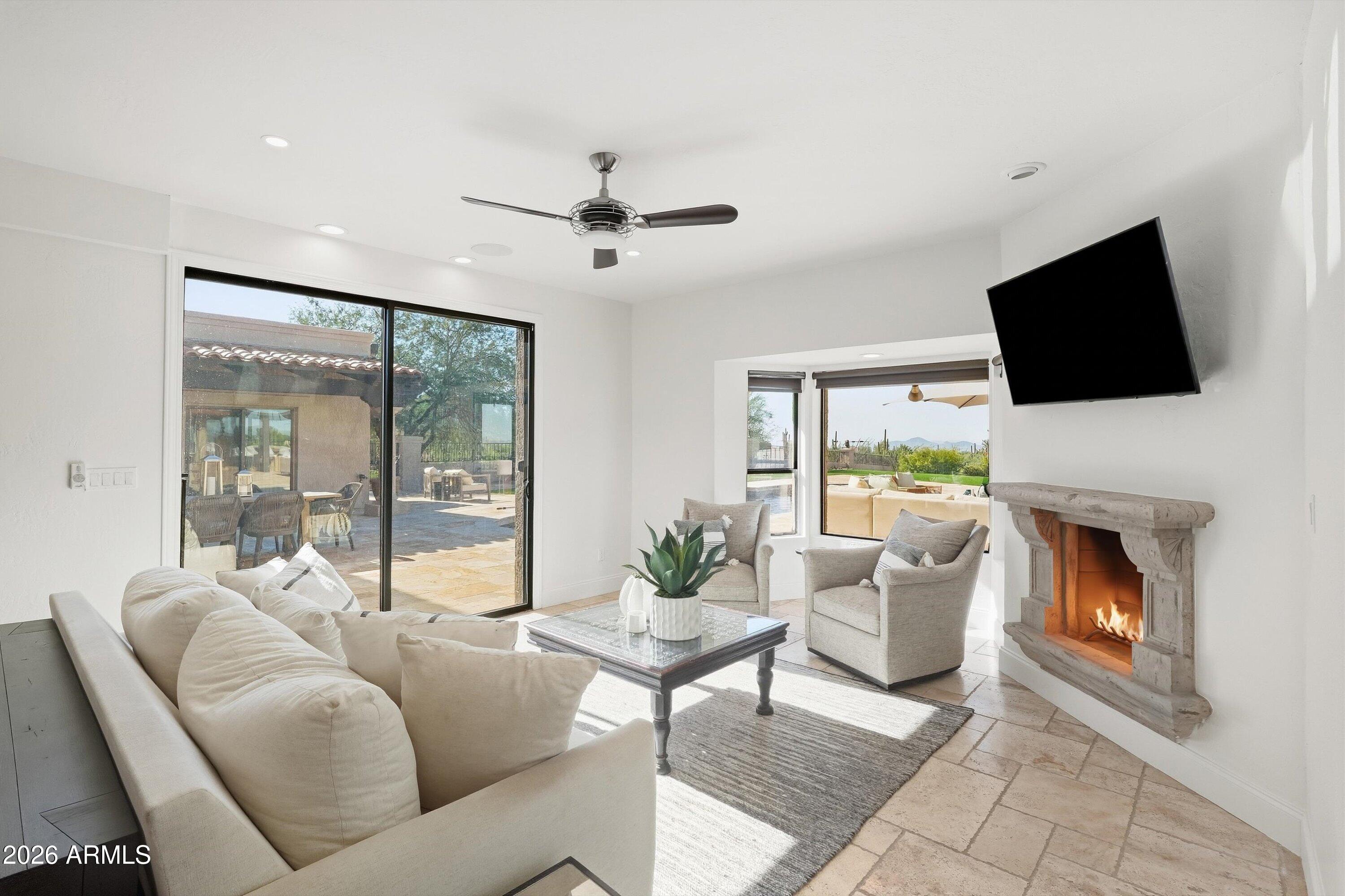 9735 E VEREDA SOLANA Drive