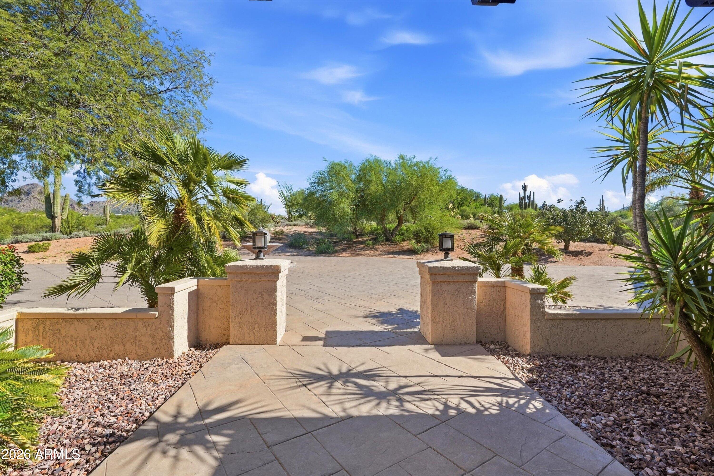 9735 E VEREDA SOLANA Drive
