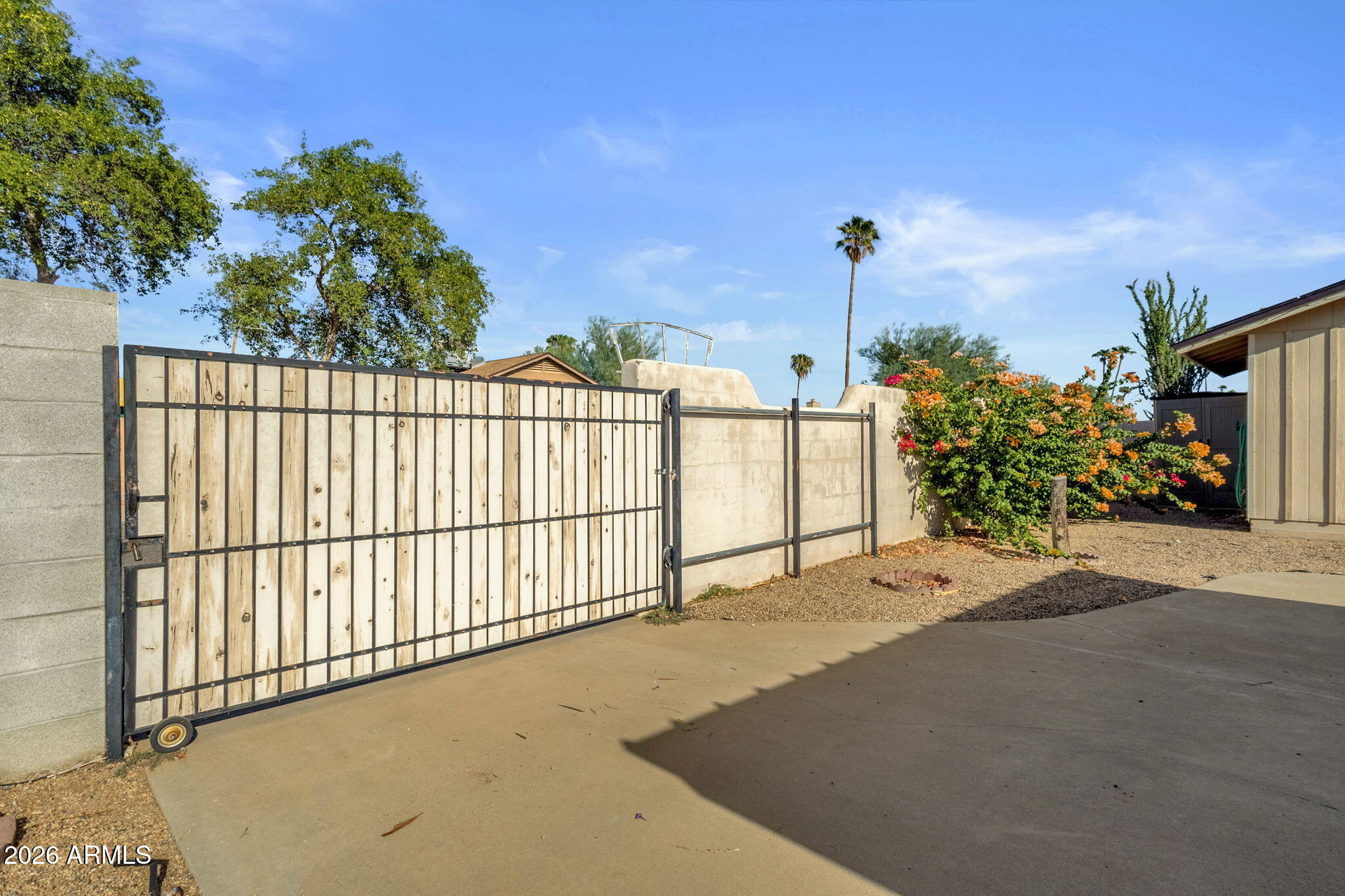 3526 E ANDERSON Drive