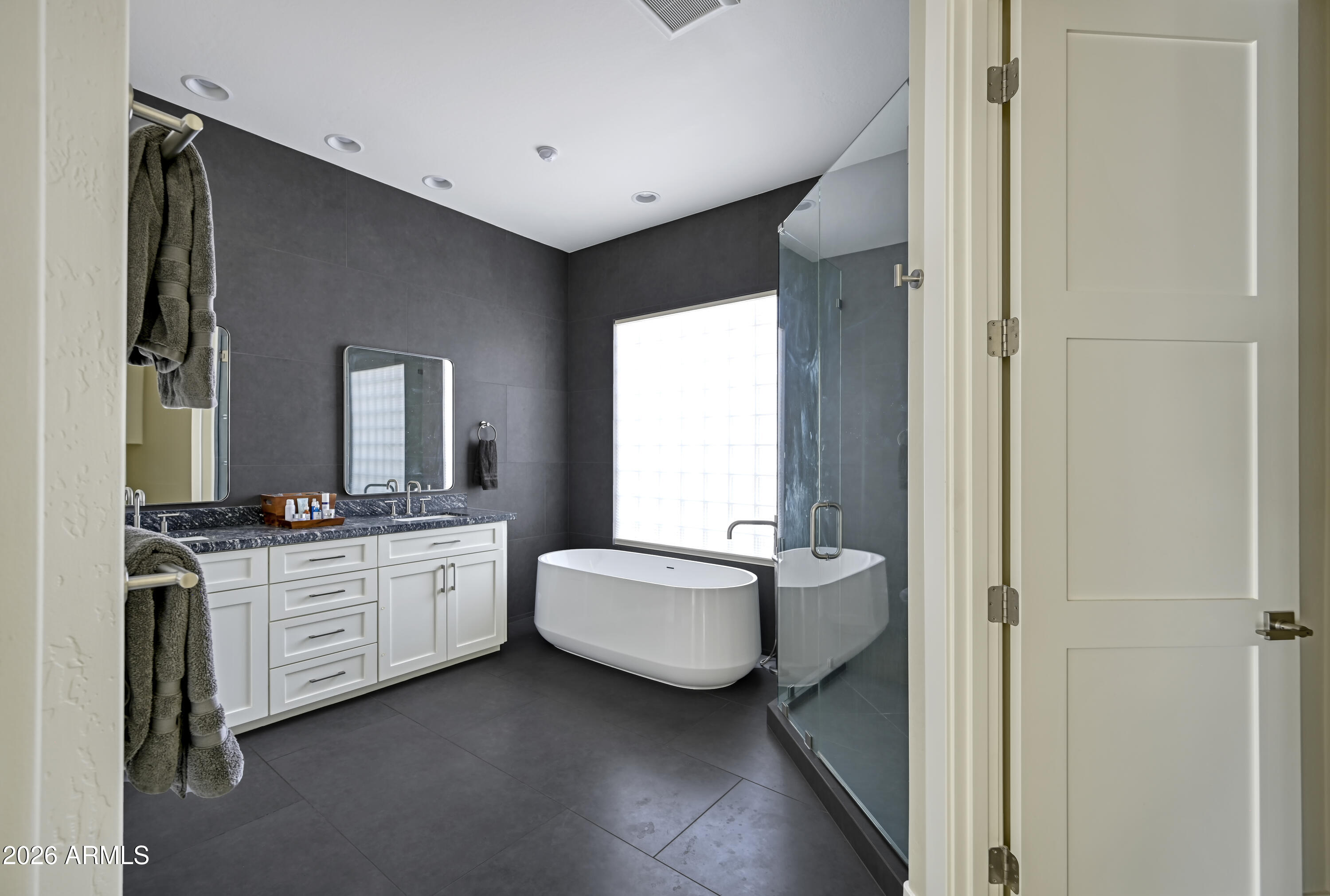 11803 E TERRA Drive