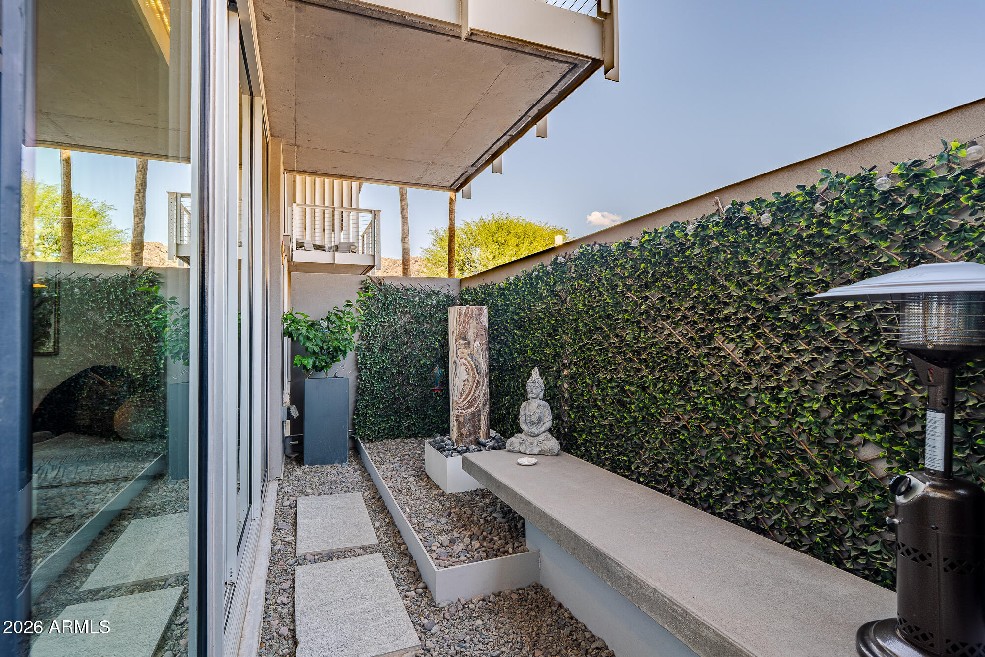 5455 E LINCOLN Drive 1014