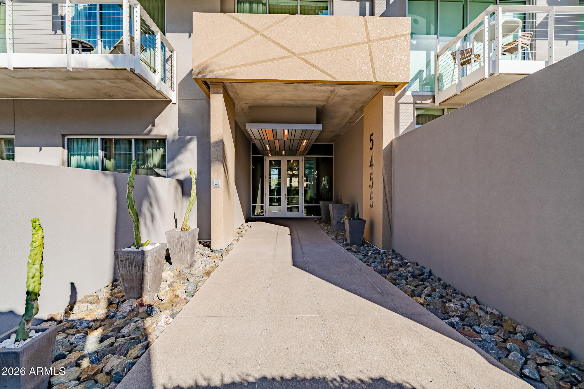 5455 E LINCOLN Drive 1014