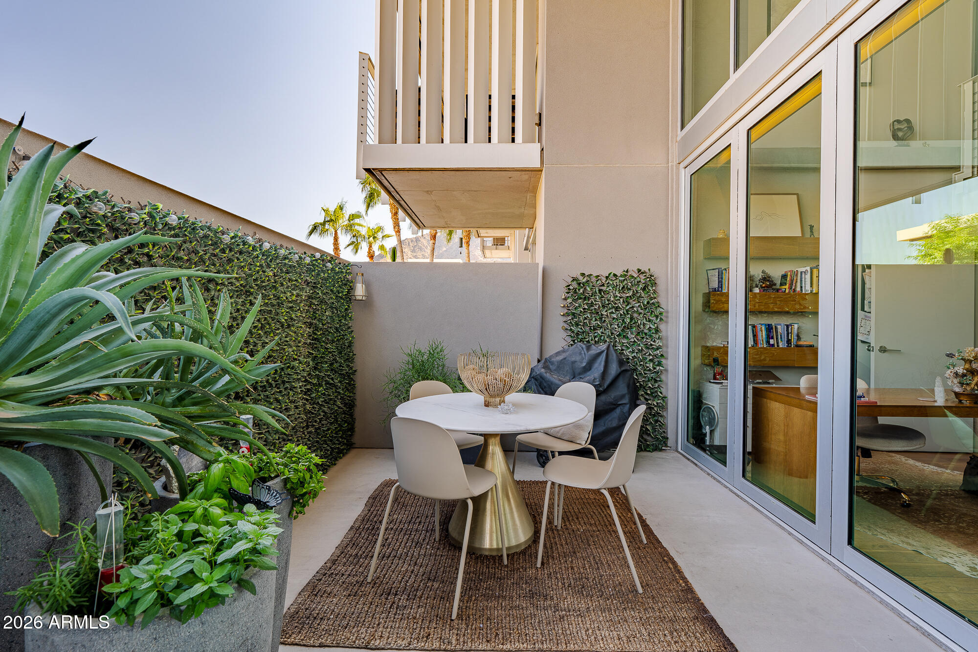 5455 E LINCOLN Drive 1014