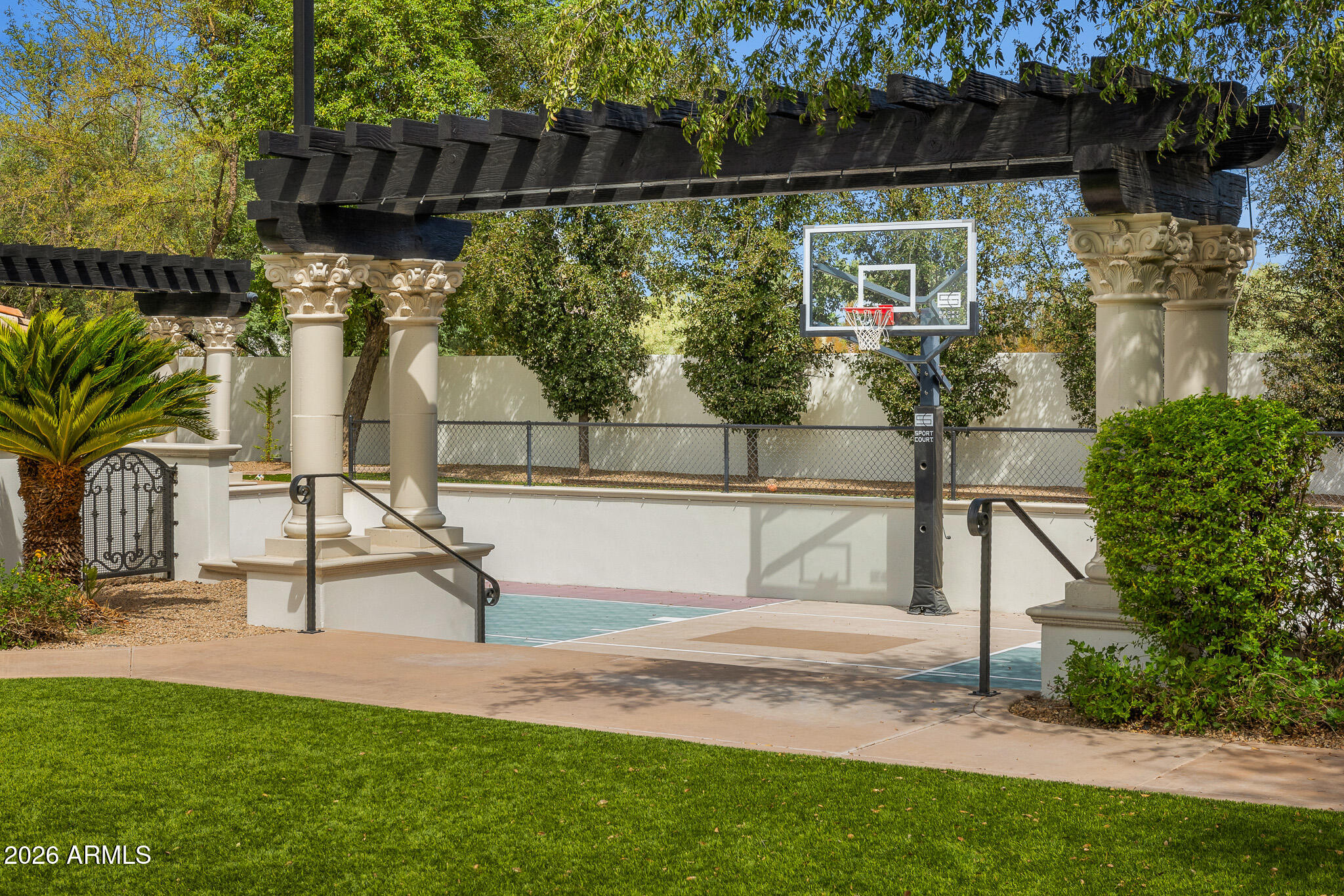 6307 N MOCKINGBIRD Lane