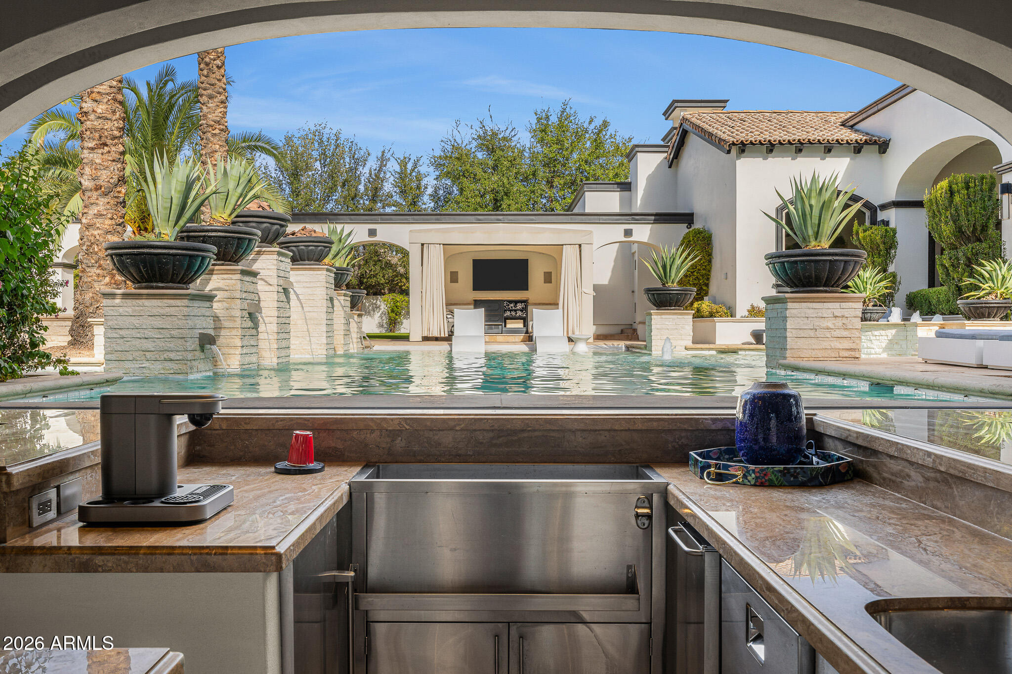 6307 N MOCKINGBIRD Lane