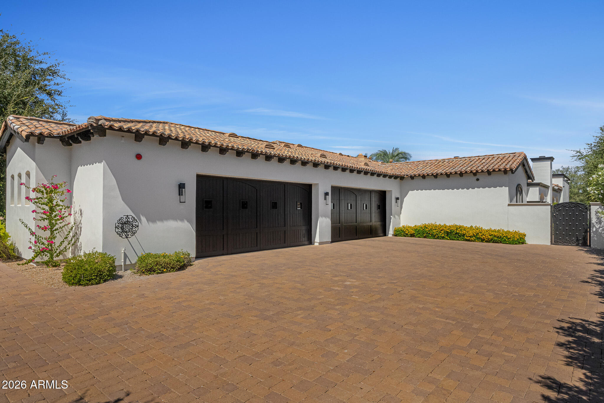 6307 N MOCKINGBIRD Lane