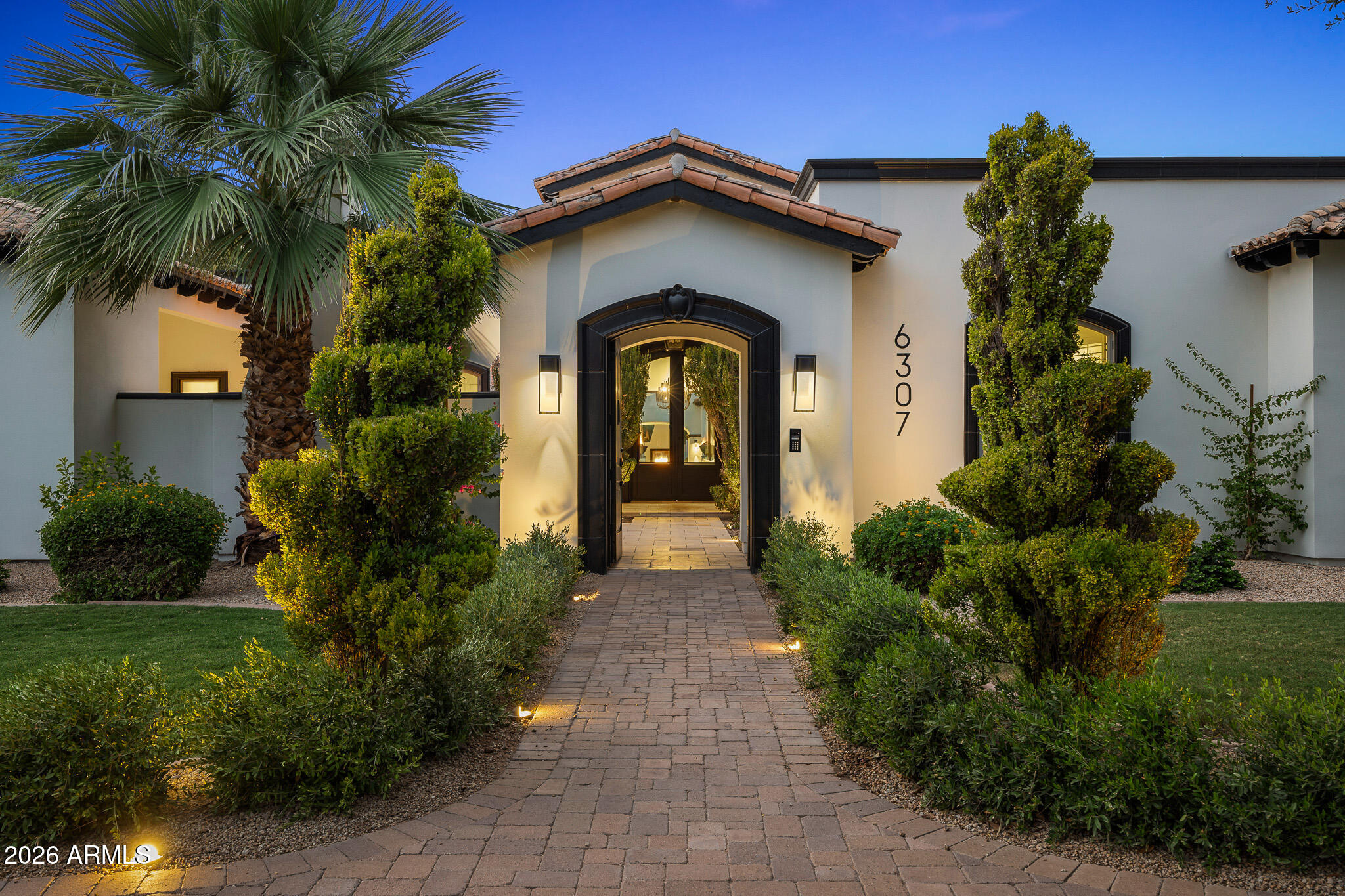 6307 N MOCKINGBIRD Lane