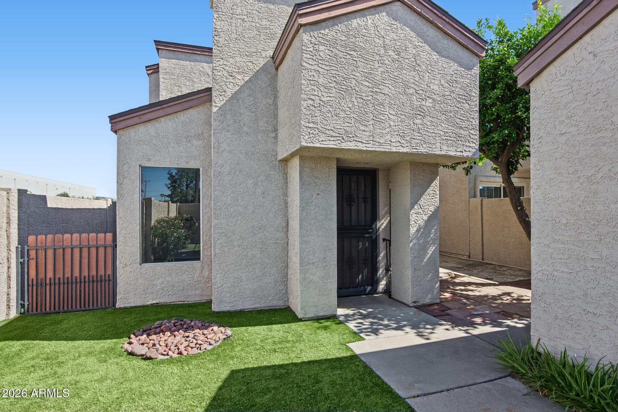 16645 N 32ND Place 105